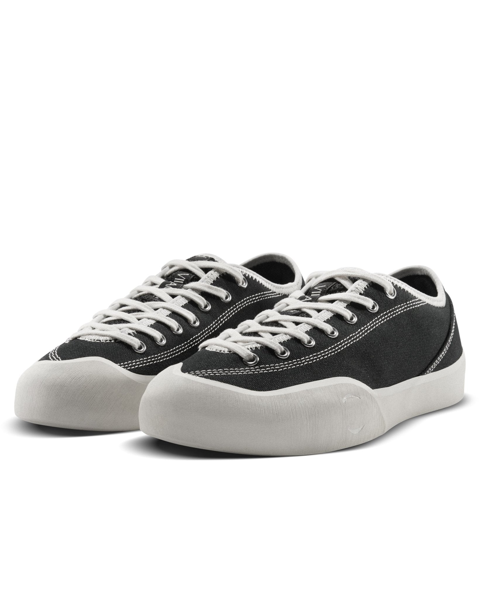 1.30PM Canvas Black/Whisper White - LIKELIHOOD