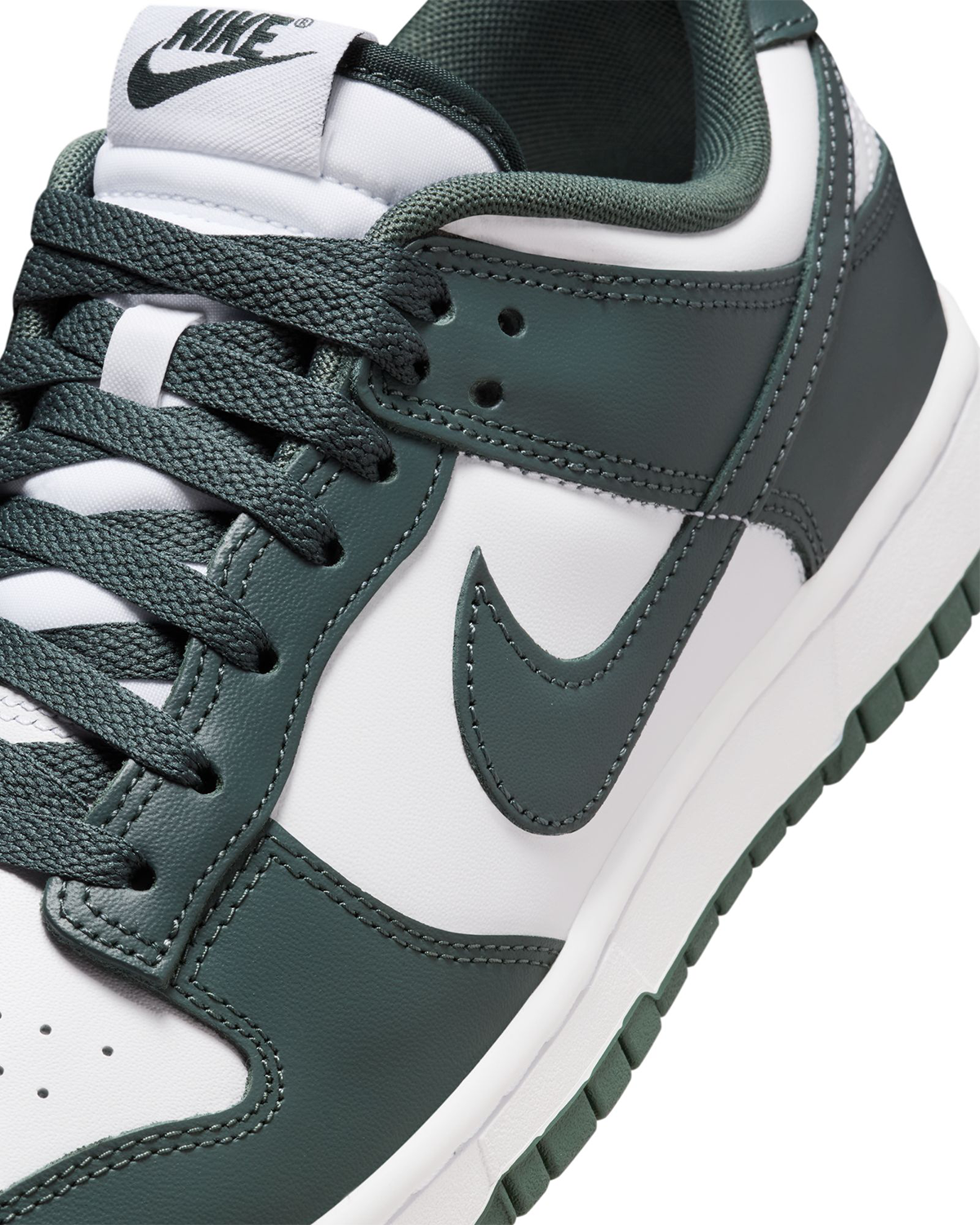 Dunk Low 'Vintage Green'