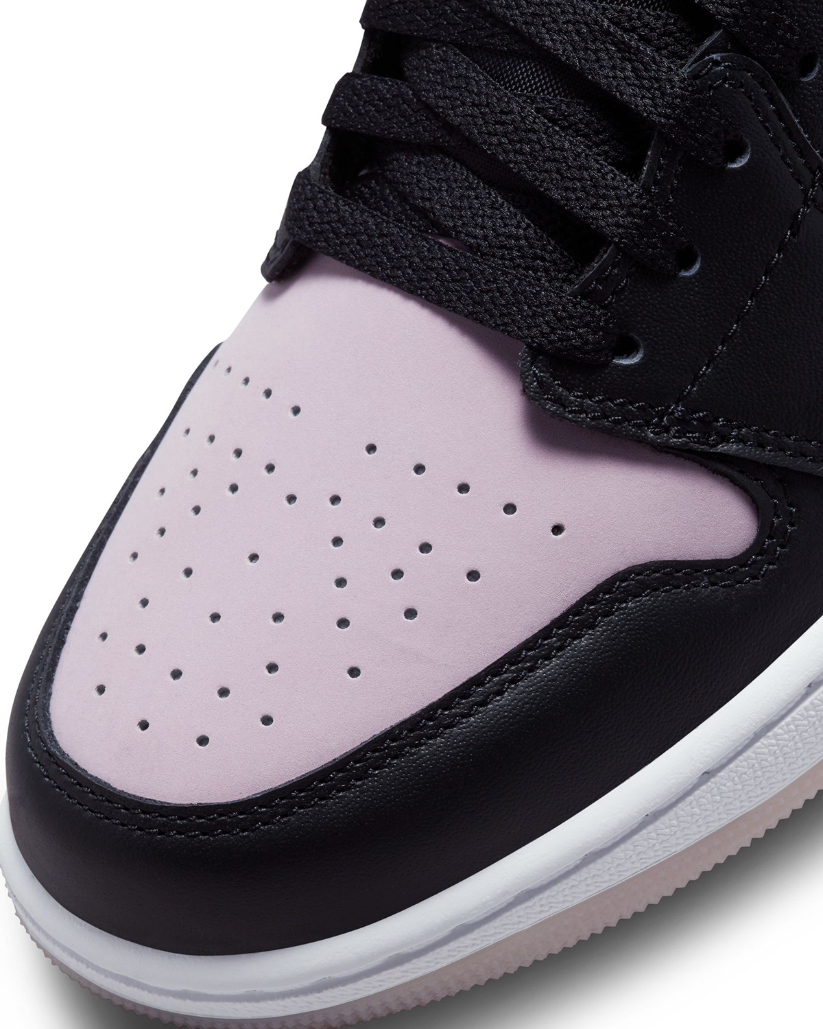 Air Jordan 1 Low Black/Iced Lilac