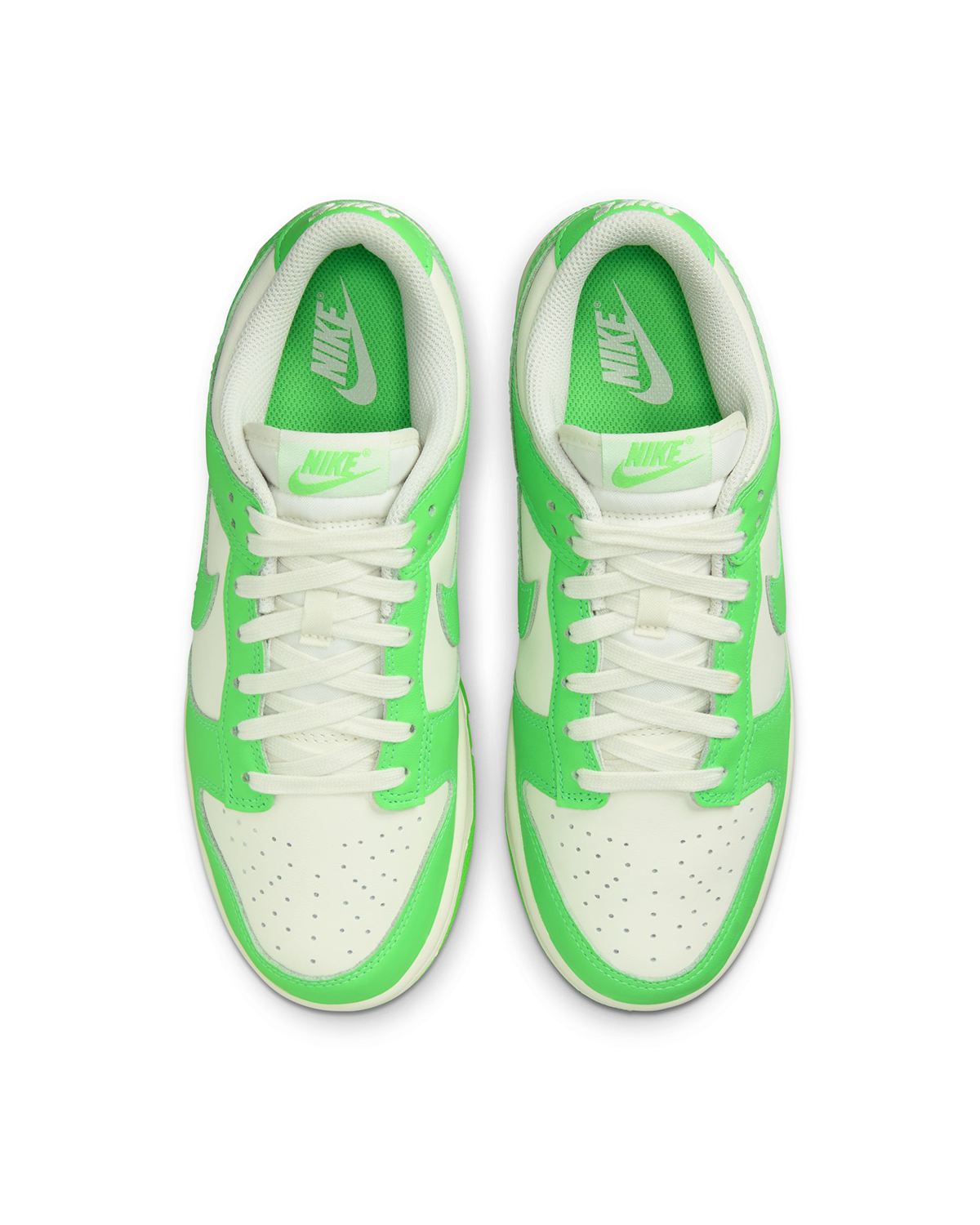 Dunk Low 'Green Strike' (Women's)