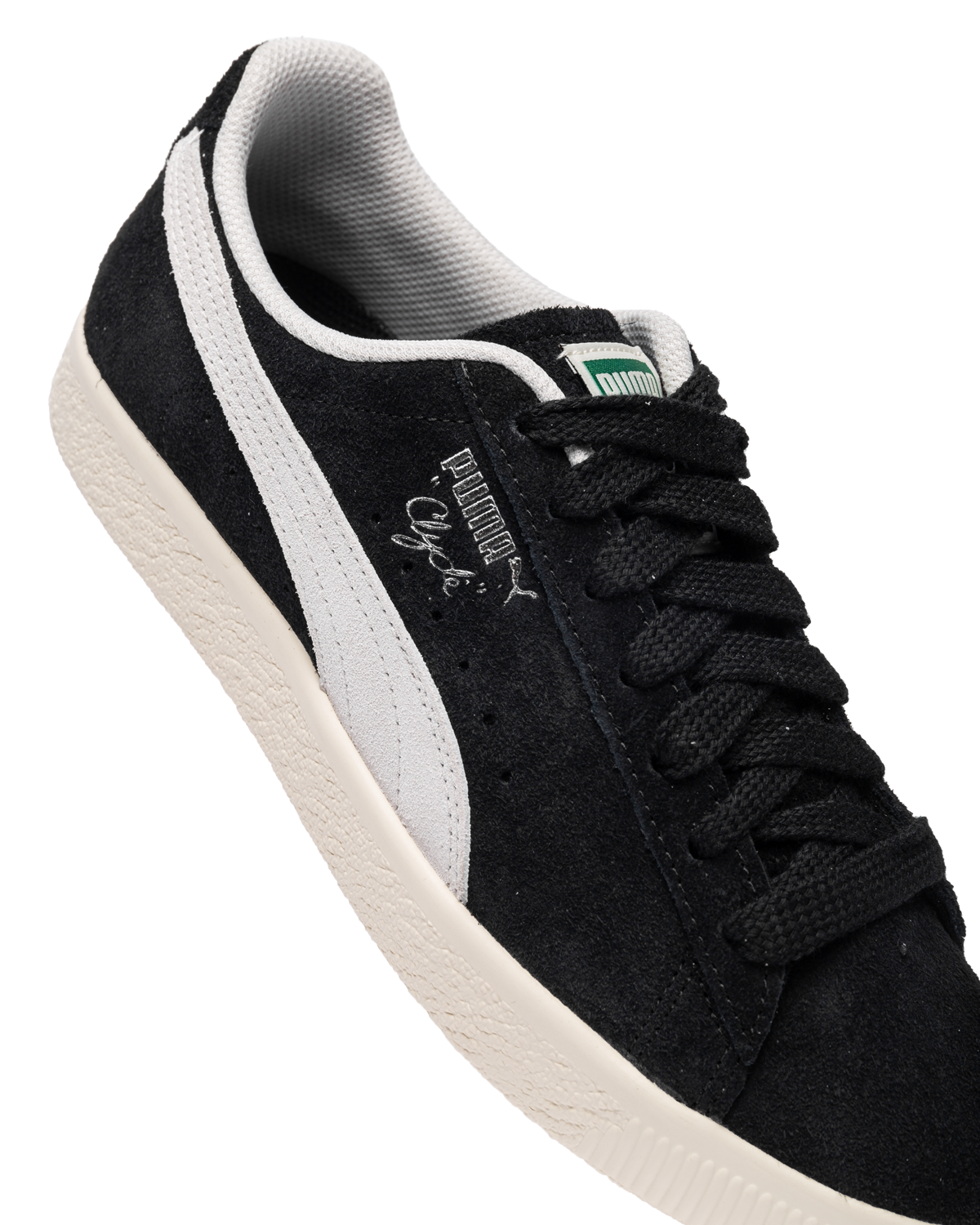Clyde Hairy Suede Puma Black/Frosted Ivory