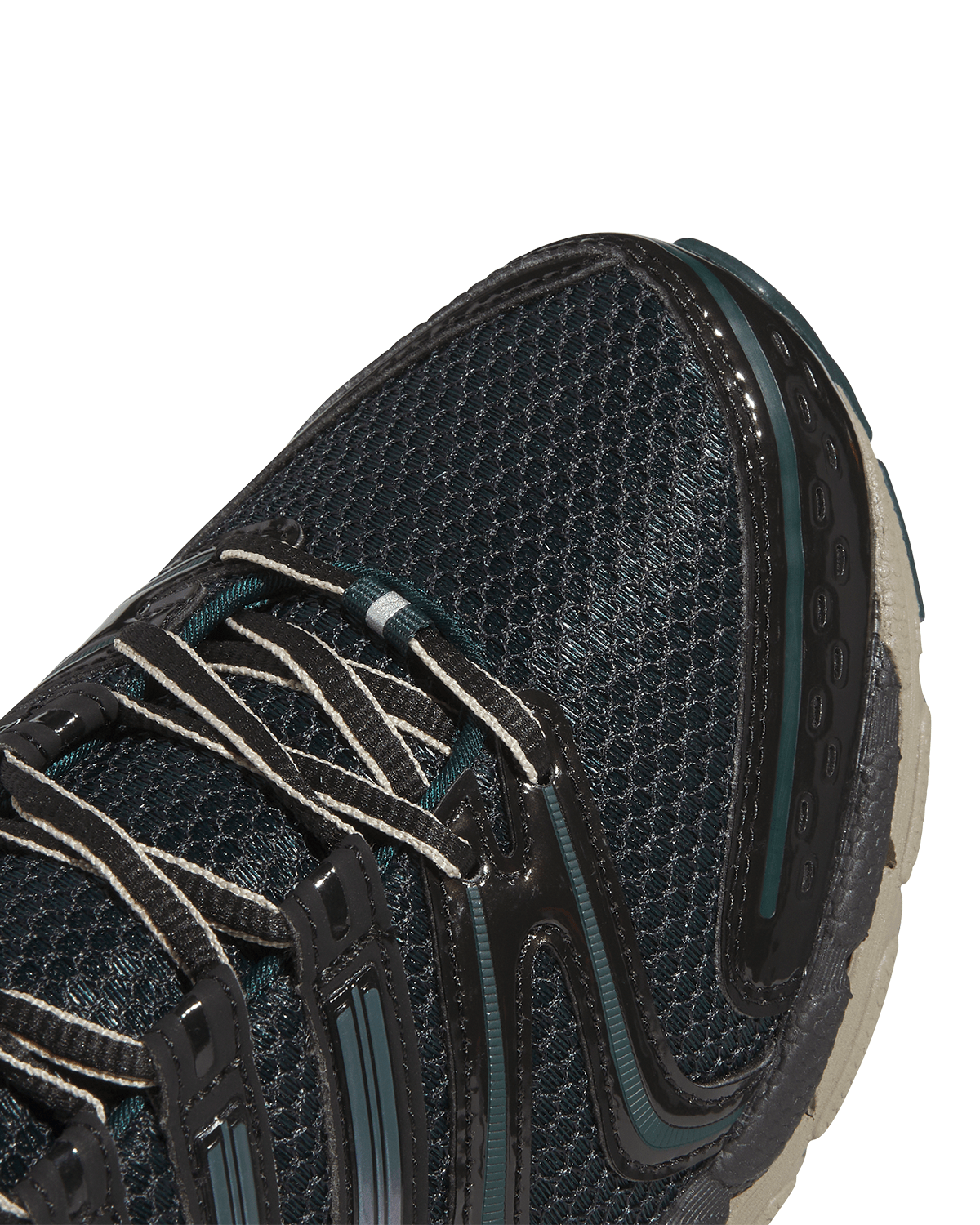 Adistar Control 5 Cloud White/Core Black - LIKELIHOOD