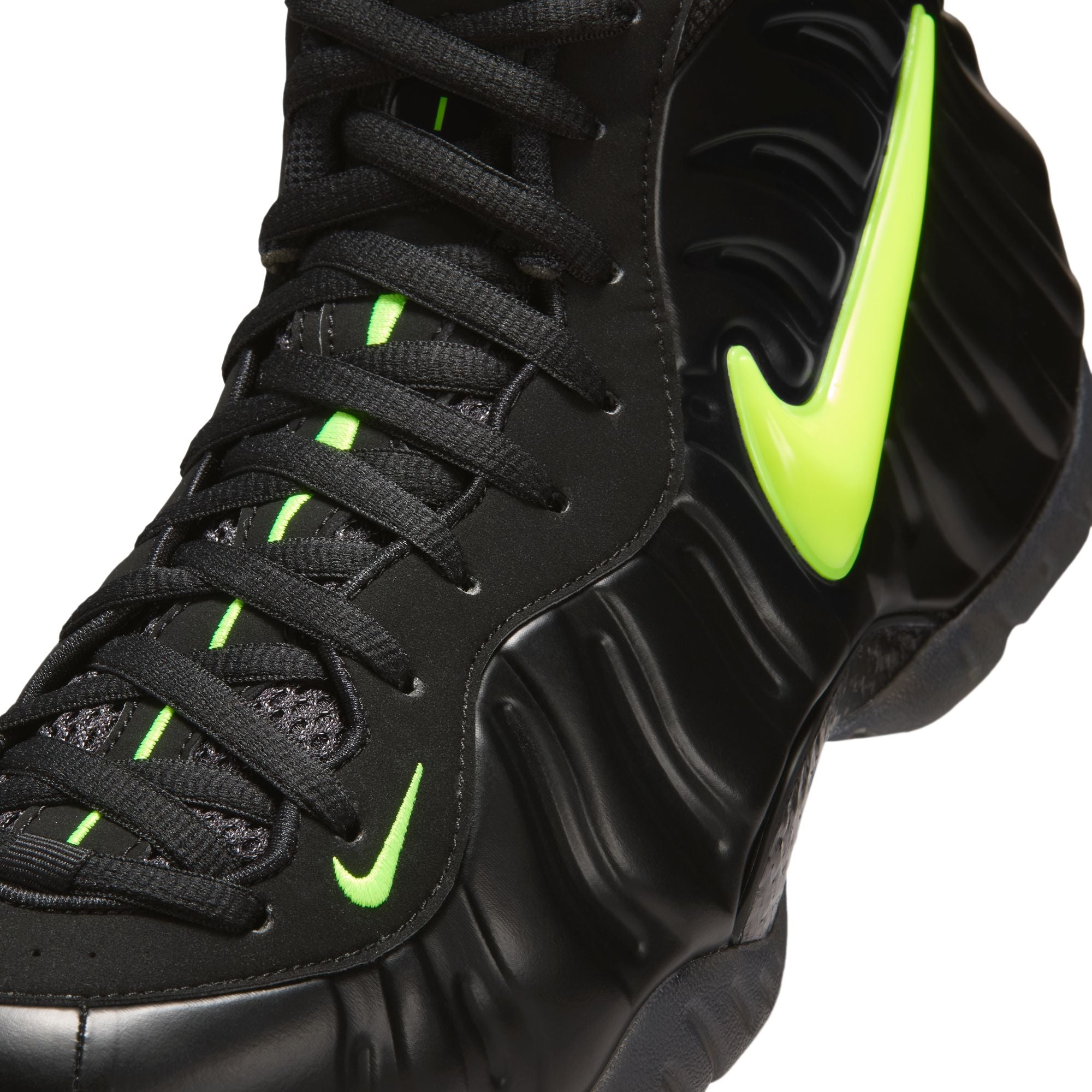 Air Foamposite Pro Black/Voltage Yellow - LIKELIHOOD