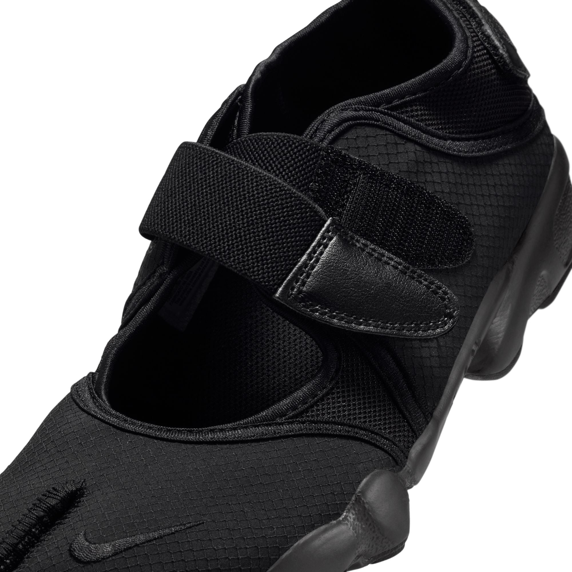 Air Rift Breathe Black - LIKELIHOOD