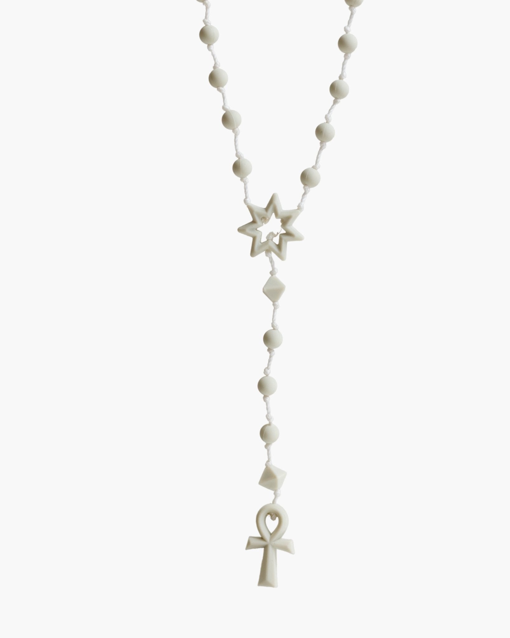 Akhara Necklace Milk - LIKELIHOOD