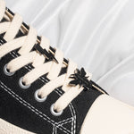 Bee Shoe Pendant Black - LIKELIHOOD