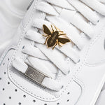 Bee Shoe Pendant Gold - LIKELIHOOD