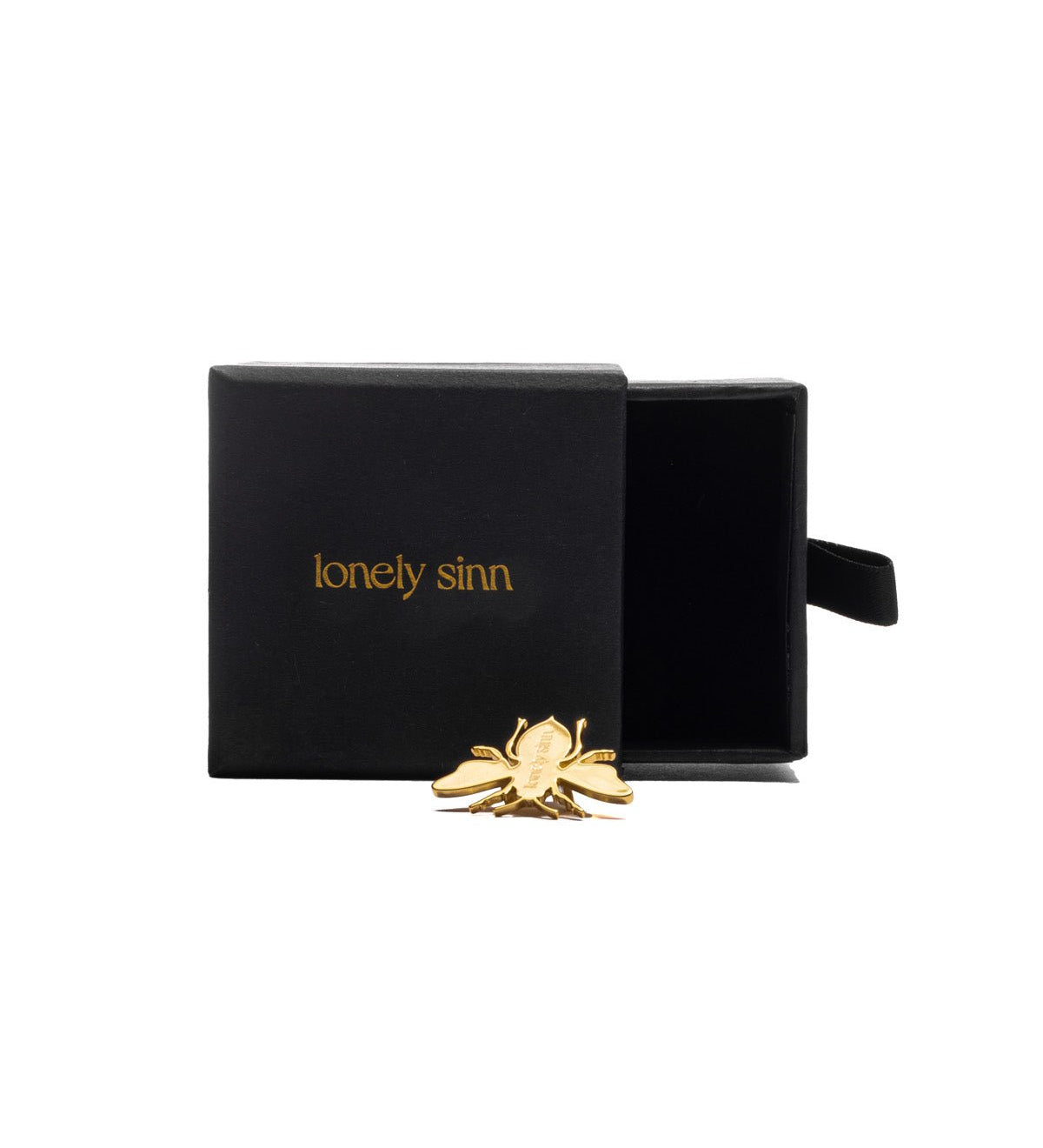 Bee Shoe Pendant Gold - LIKELIHOOD