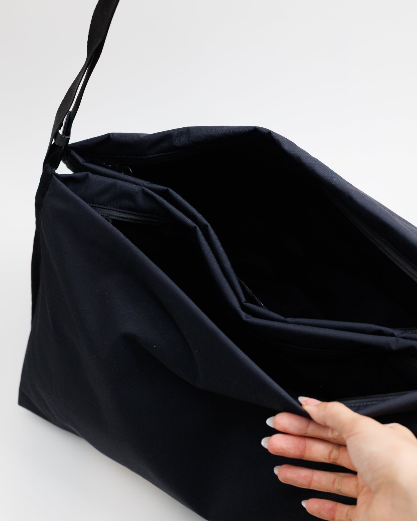Bellows Bag L Black - LIKELIHOOD
