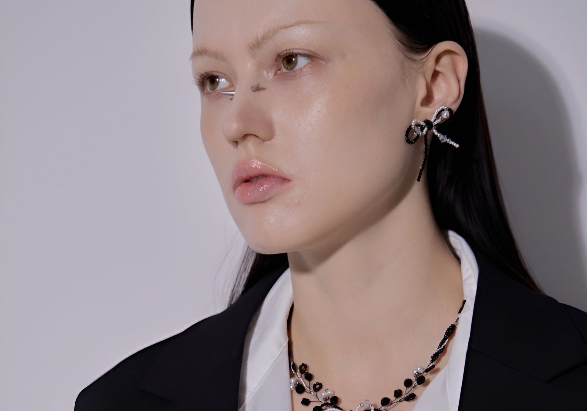 CLAWS - E25SC04 Earrings - LIKELIHOOD