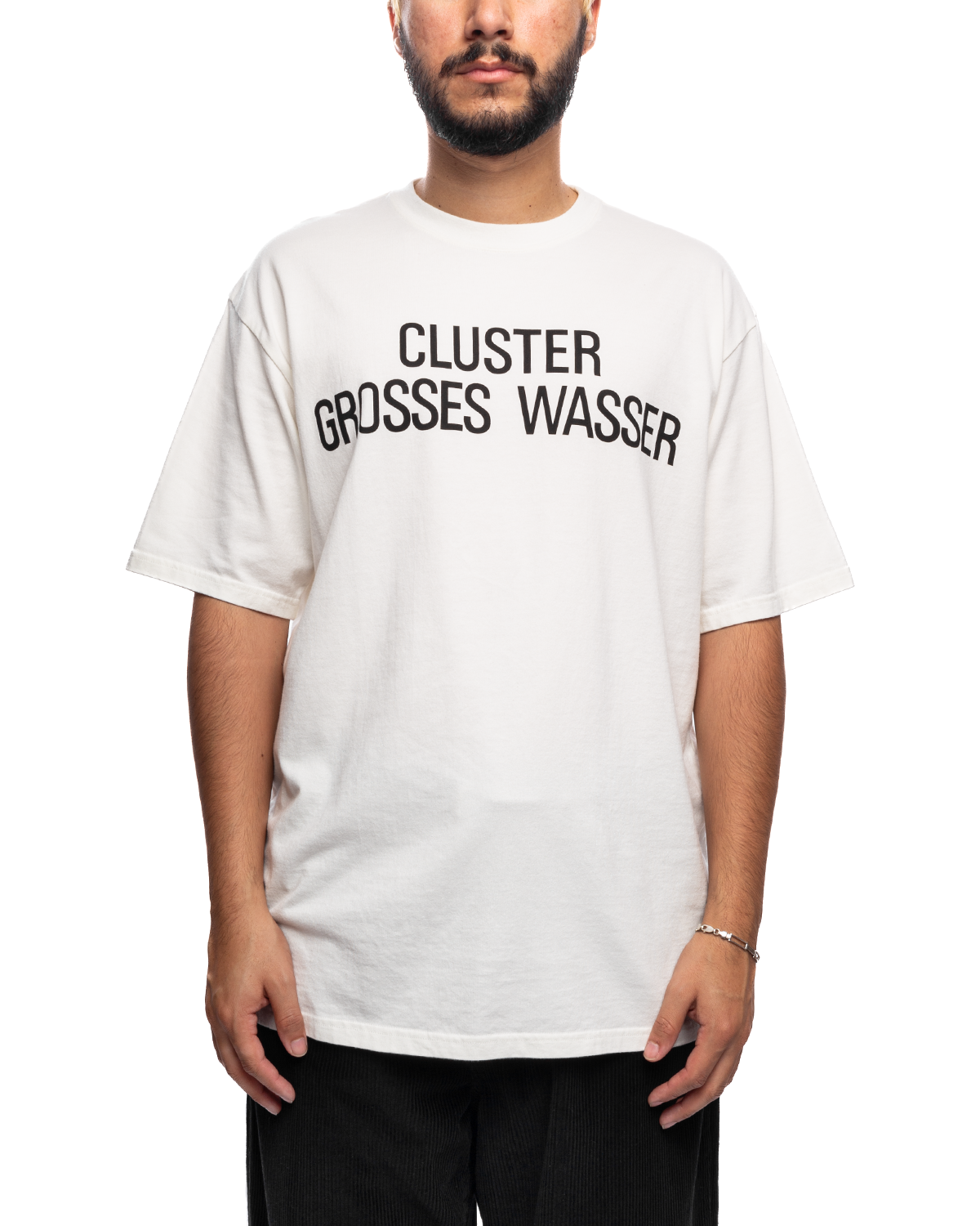 UC2C3811 Cluster Grosses Wasser Tee Off White