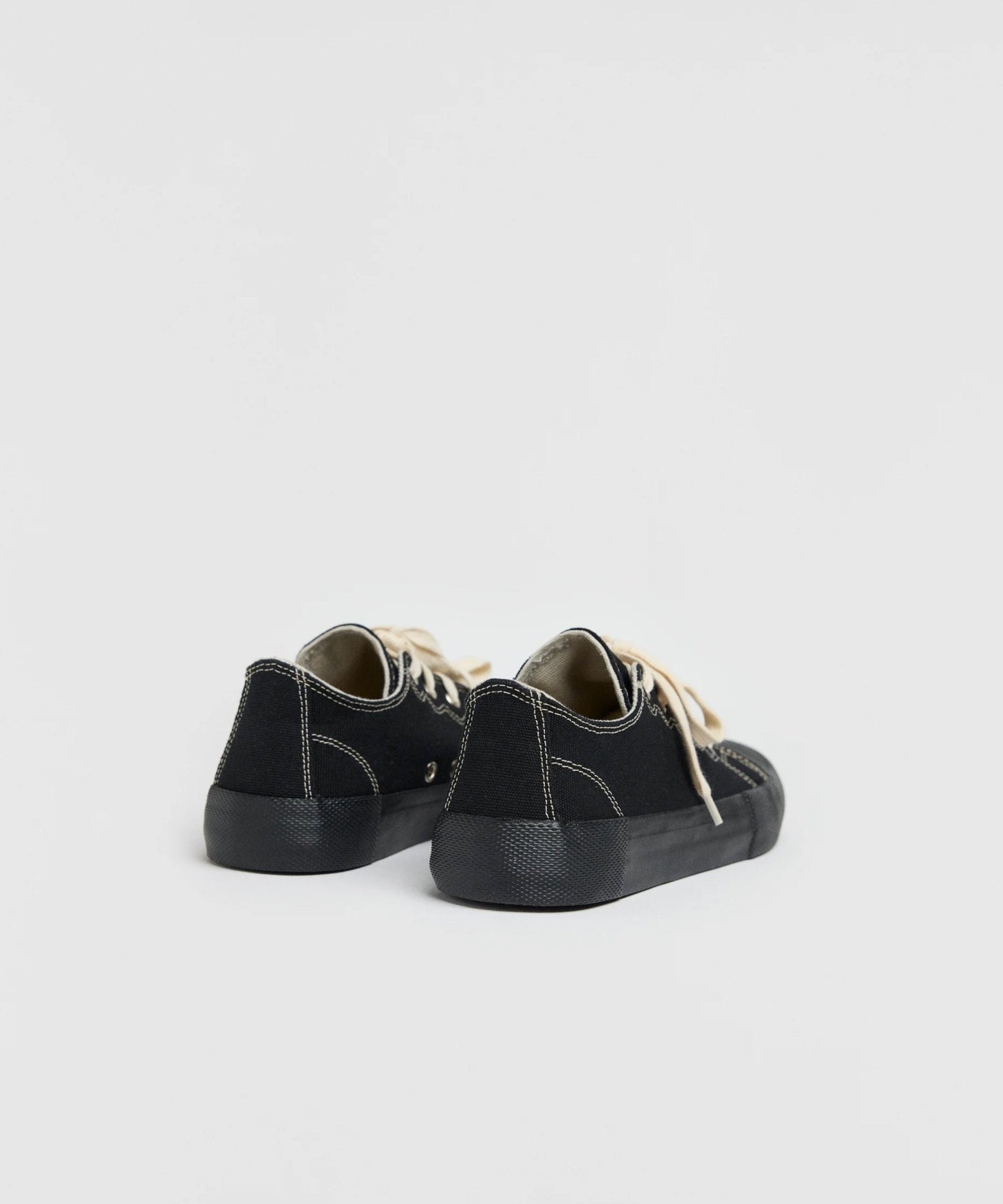 Dolores Black BS - LIKELIHOOD