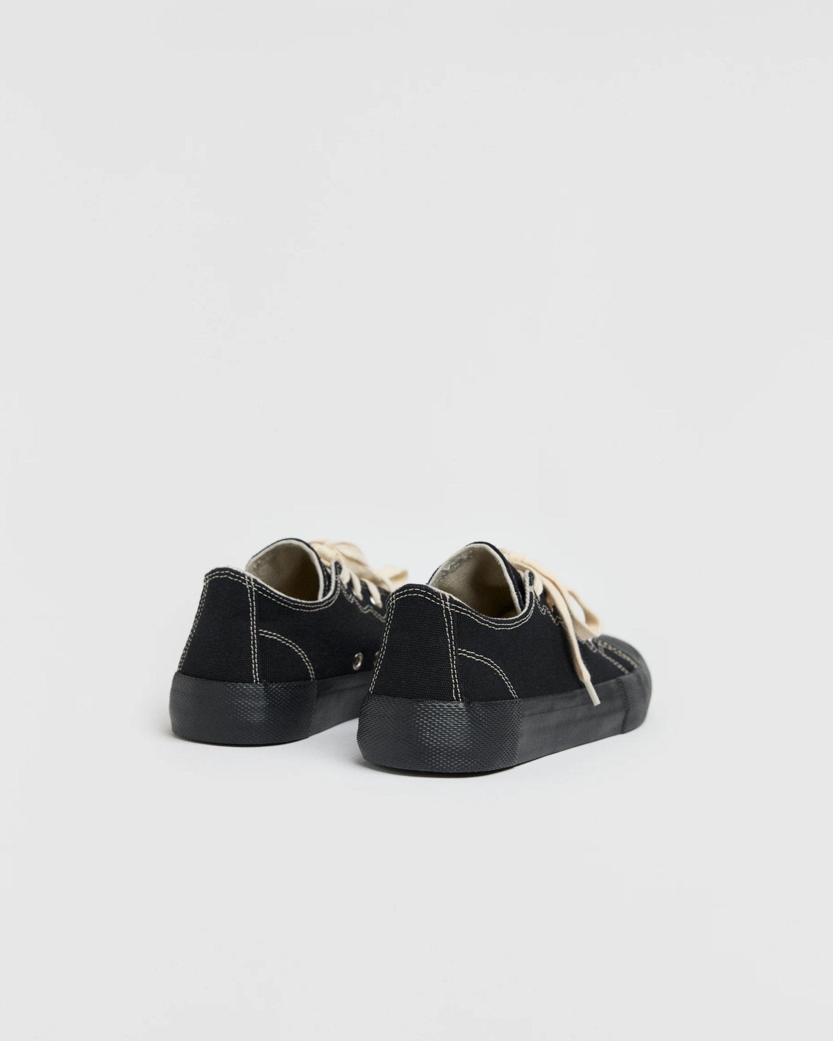 Dolores Black BS - LIKELIHOOD