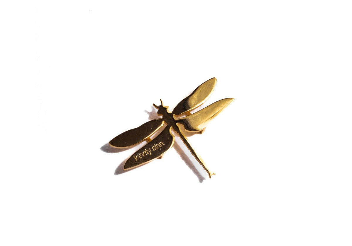 Dragonfly Shoe Pendant Gold - LIKELIHOOD