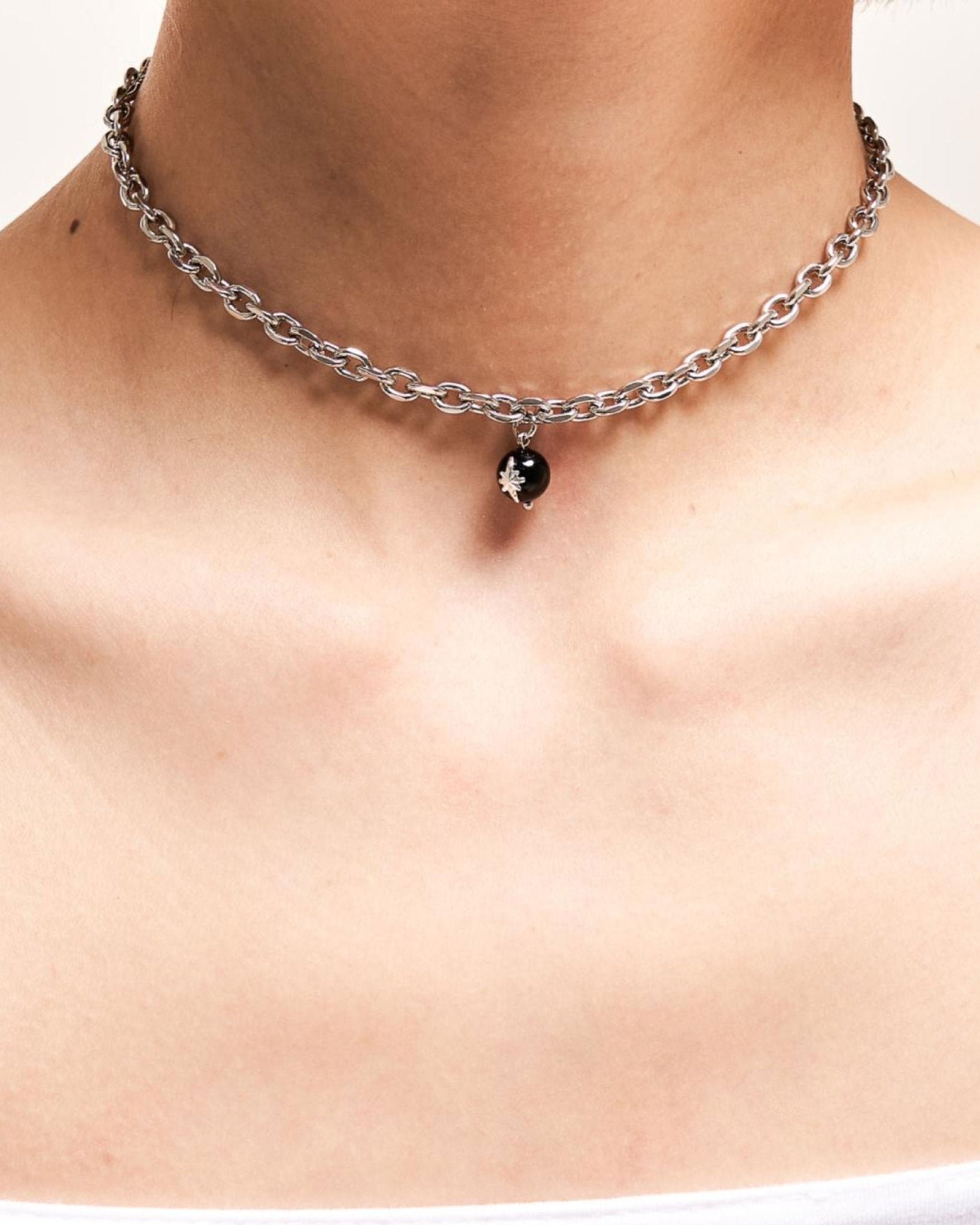 Drop Of Light Necklace Black - LIKELIHOOD