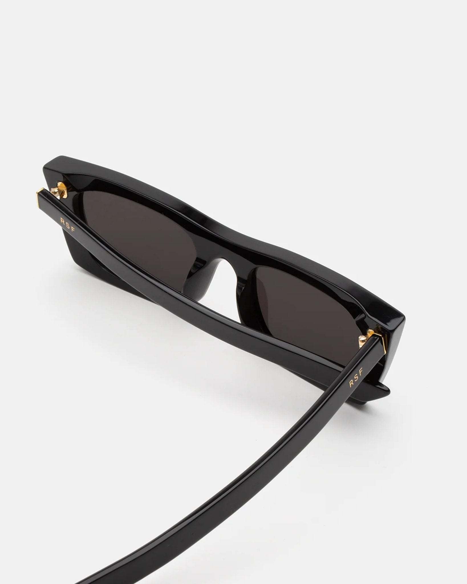 Fred 2.0 Black - LIKELIHOOD