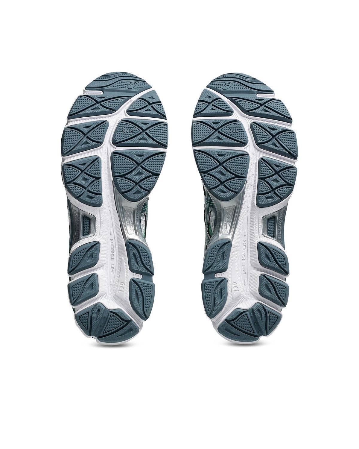 Gel - Cumulus 16 White/Ironclad - LIKELIHOOD