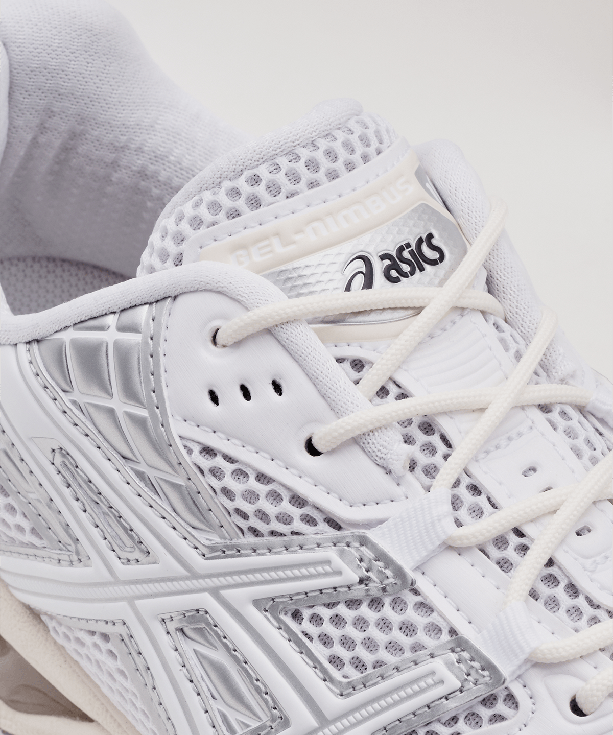 Gel - Nimbus 10.1 White/Pure Silver - LIKELIHOOD