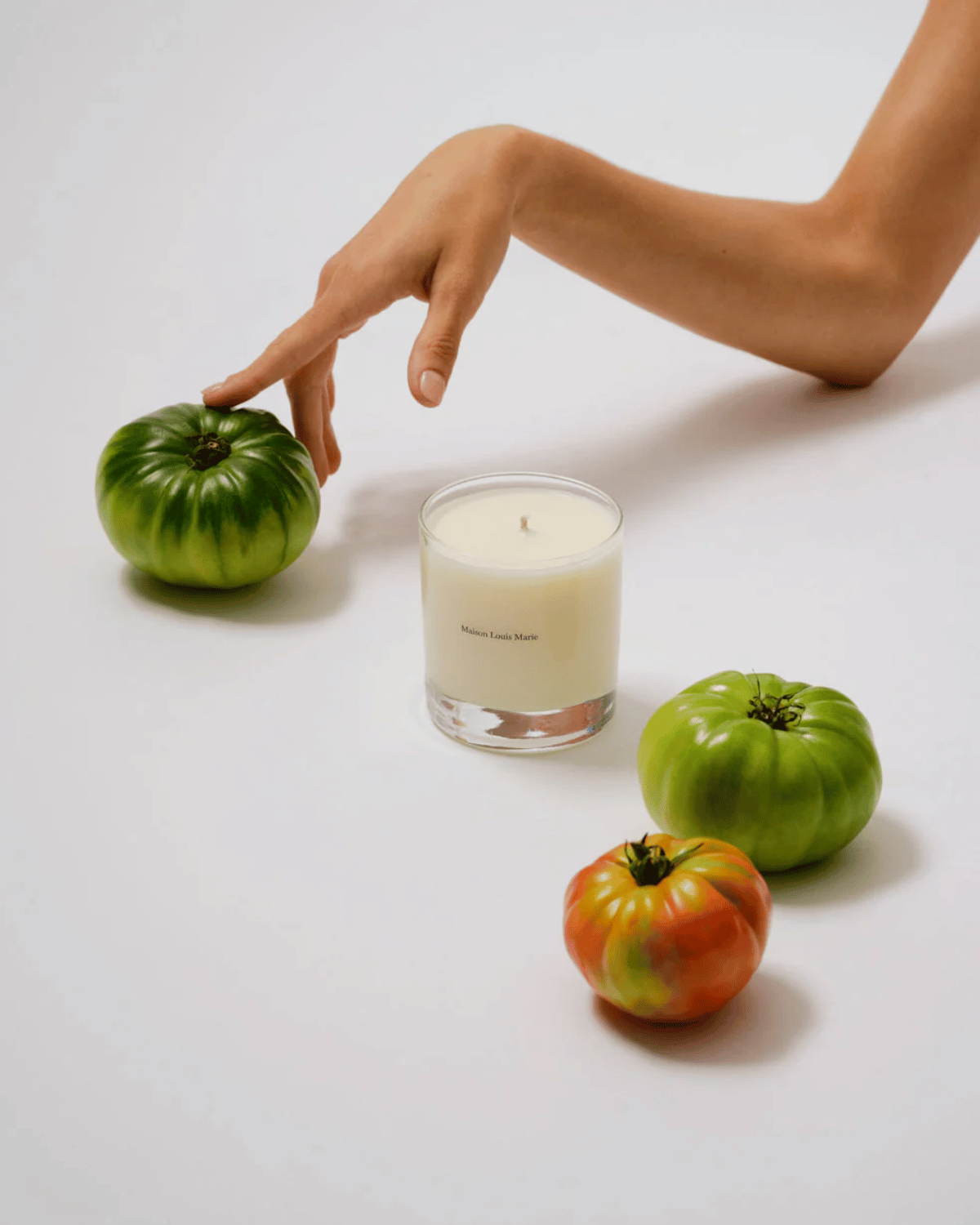 Liane de Tomato Candle with Gift Box - LIKELIHOOD