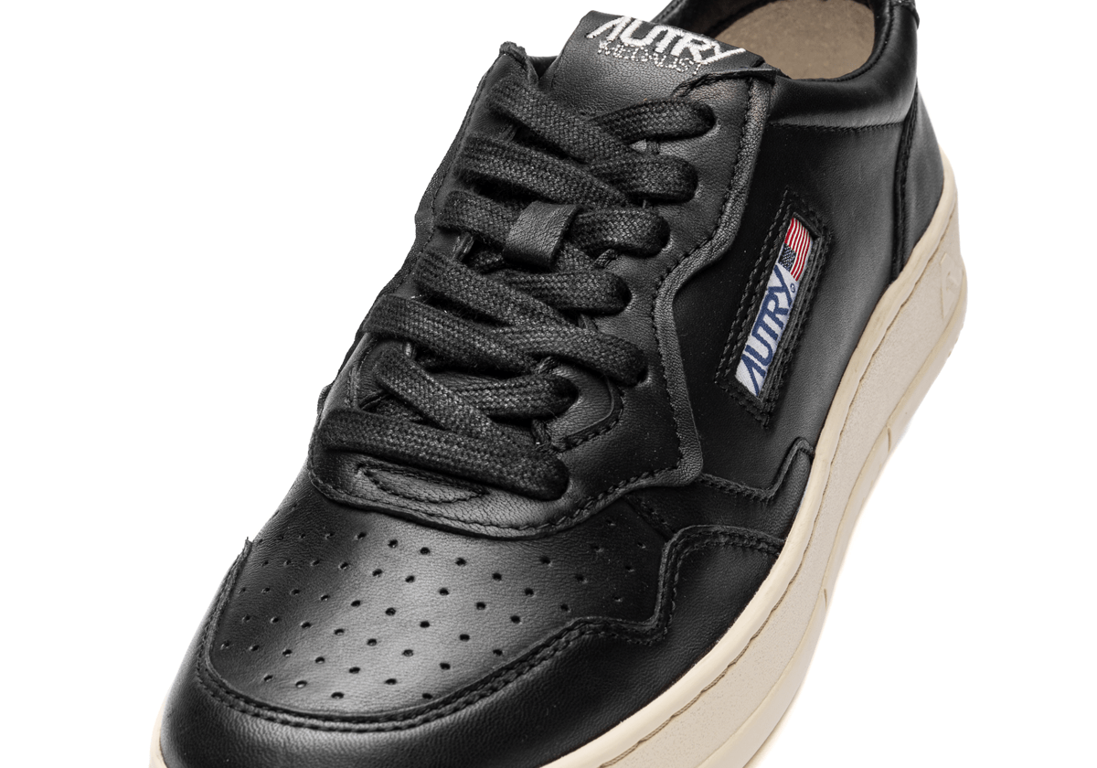 Medalist Goat Suede Black - LIKELIHOOD