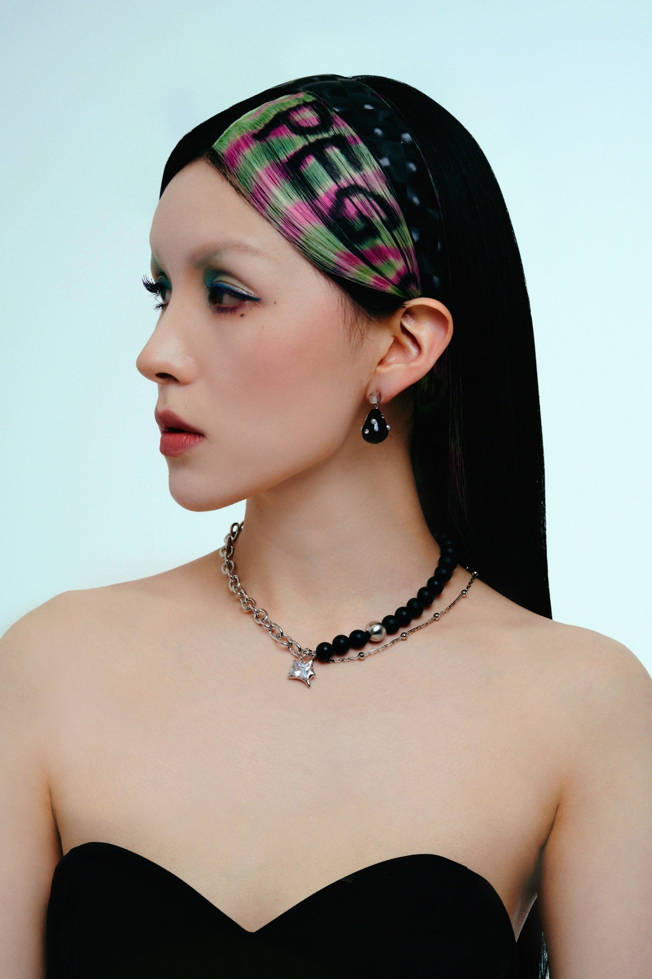 Moldy Earring Black - LIKELIHOOD