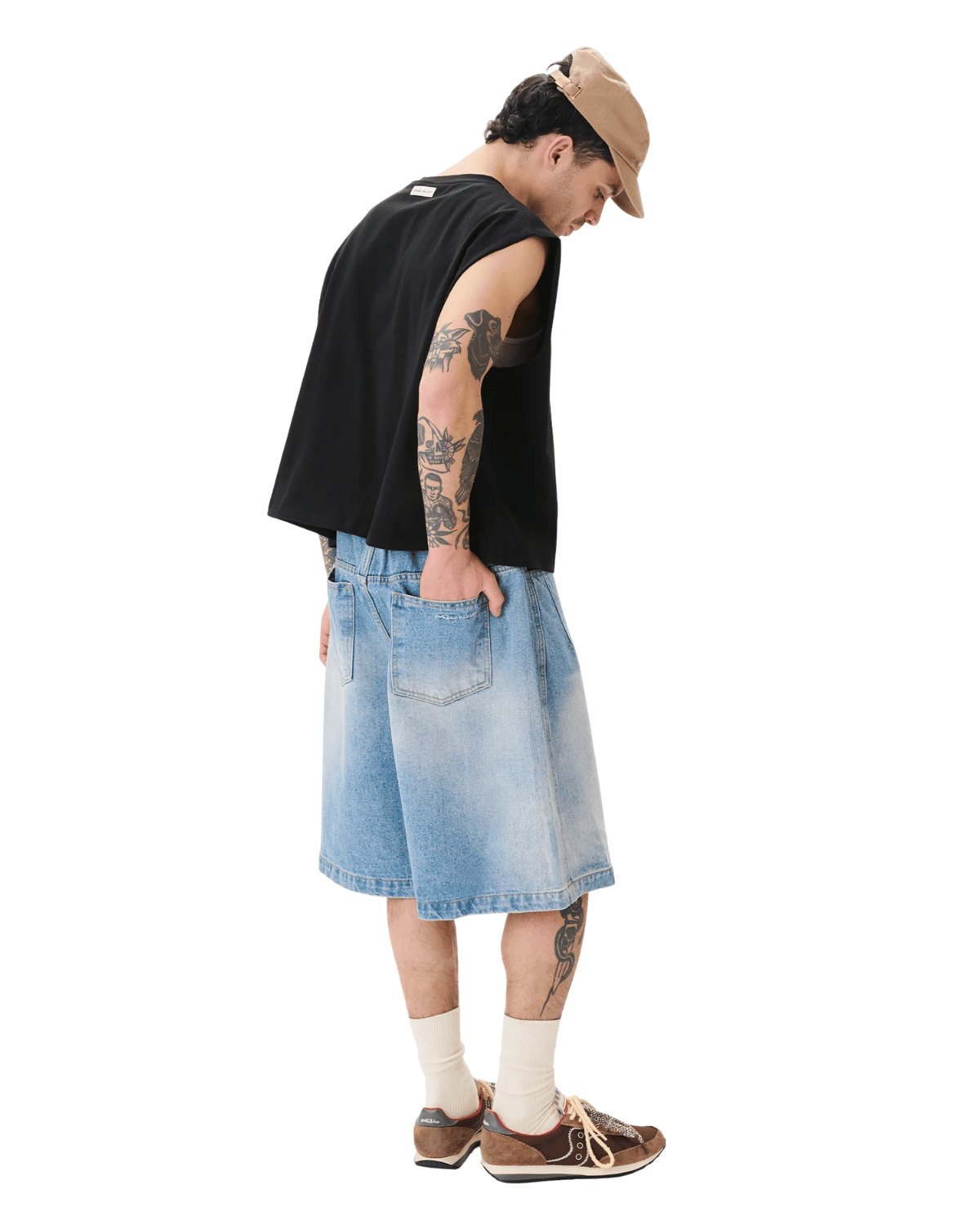 Muscle Cropped Tee Black - LIKELIHOOD