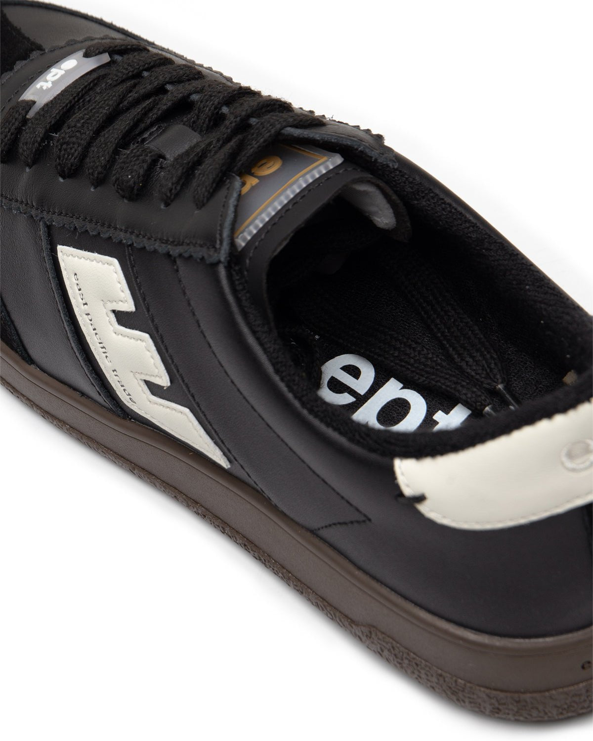 Santos Black/Dark Gum - LIKELIHOOD
