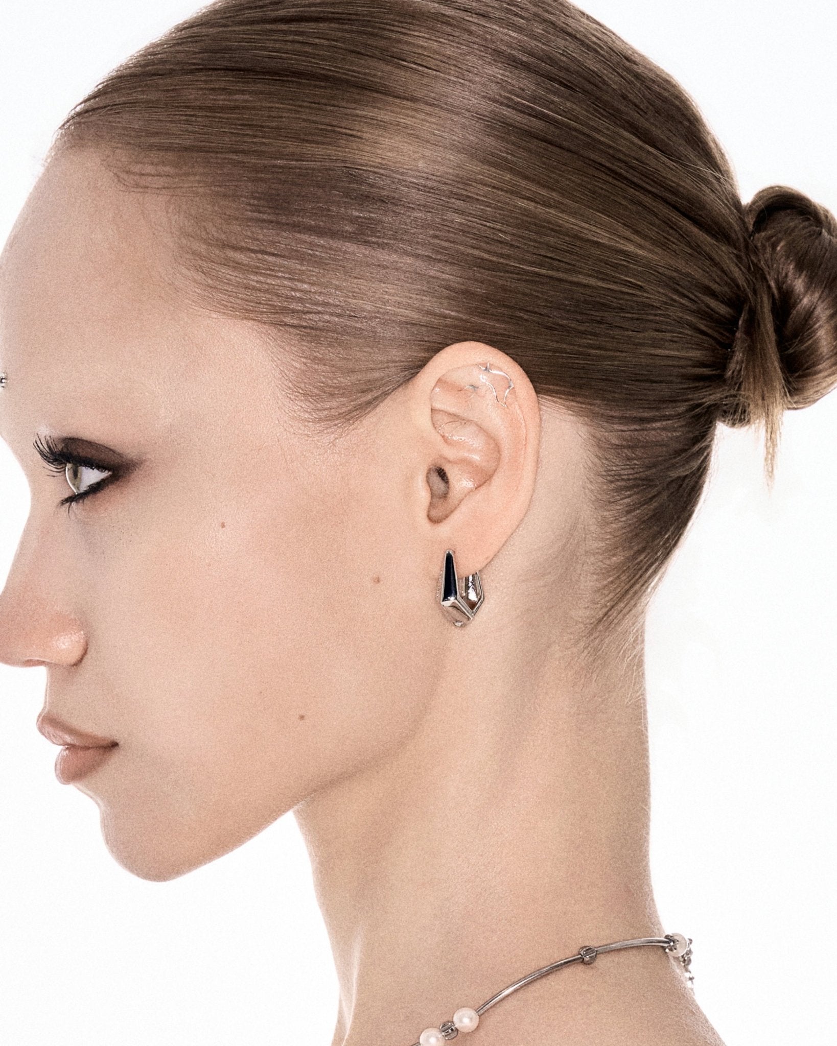 Spinous Point Earrings Silver - LIKELIHOOD