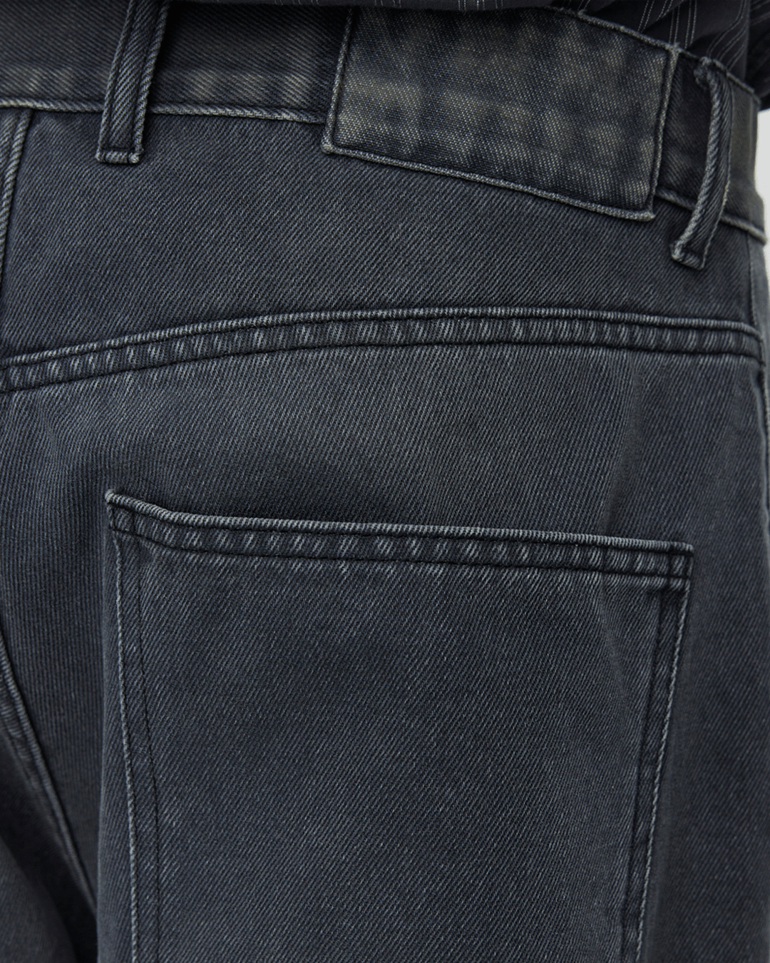 Straight Cut Jeans Faded Black - LIKELIHOOD