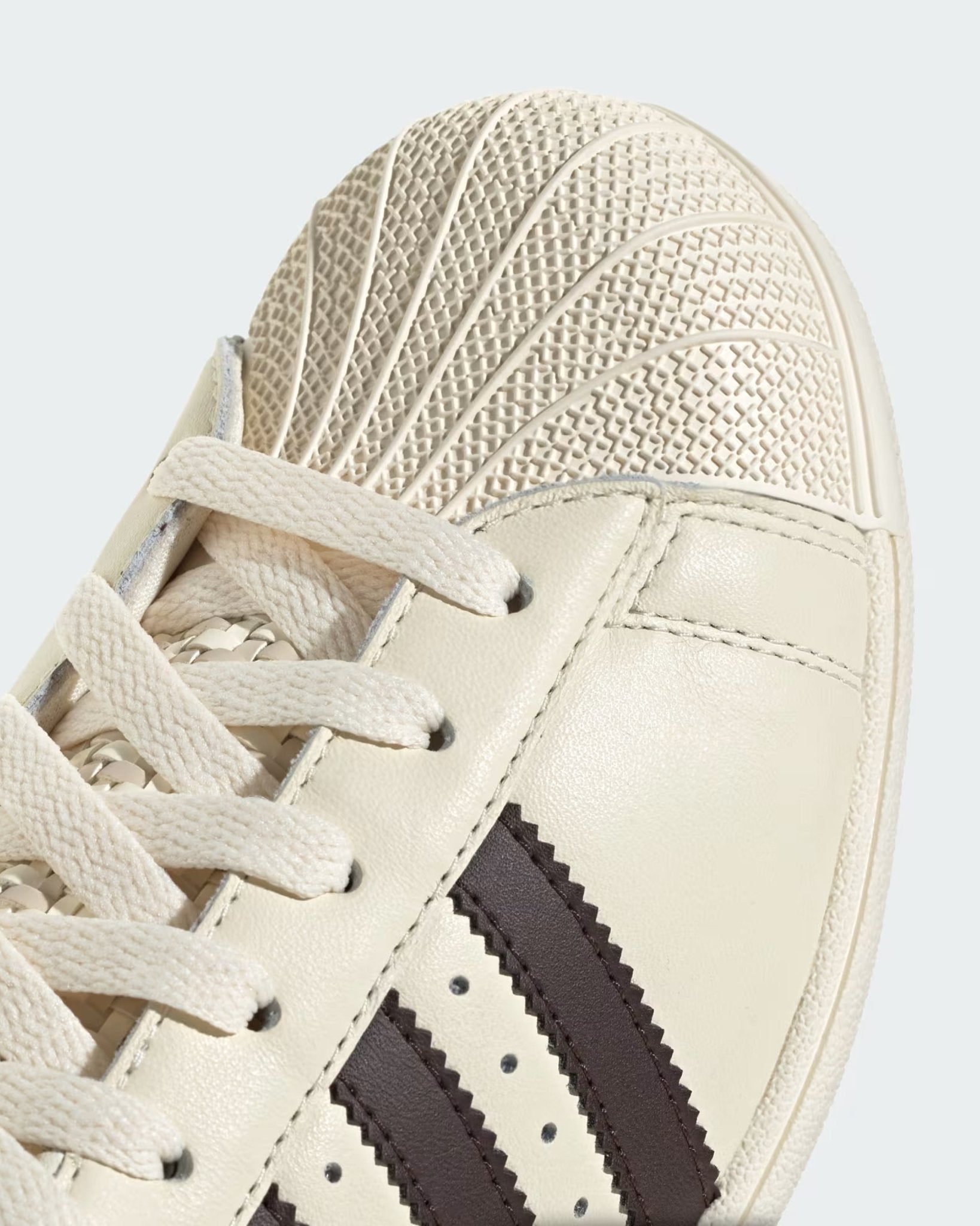 Superstar Lo Pro W Cloud White/Aluminium - LIKELIHOOD