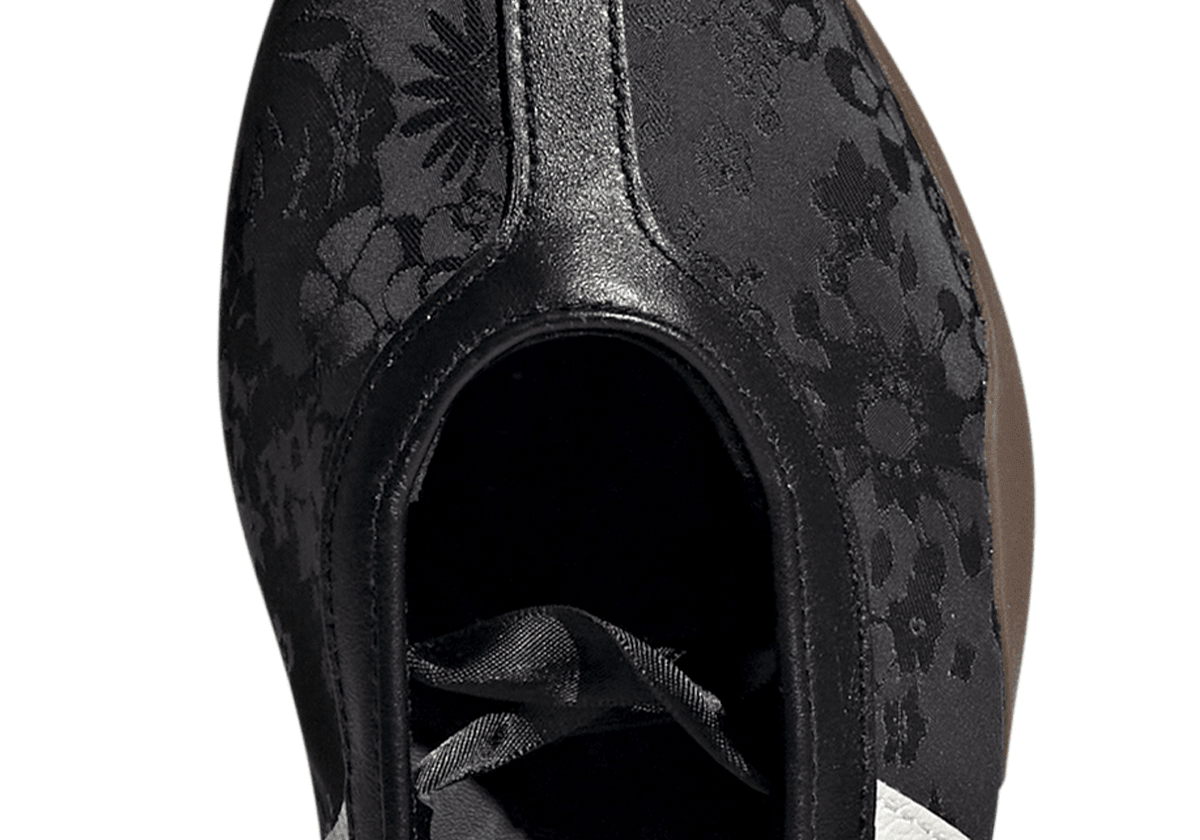 Taekwondo Mei Ballet Core Black/Off White (Women's) - LIKELIHOOD