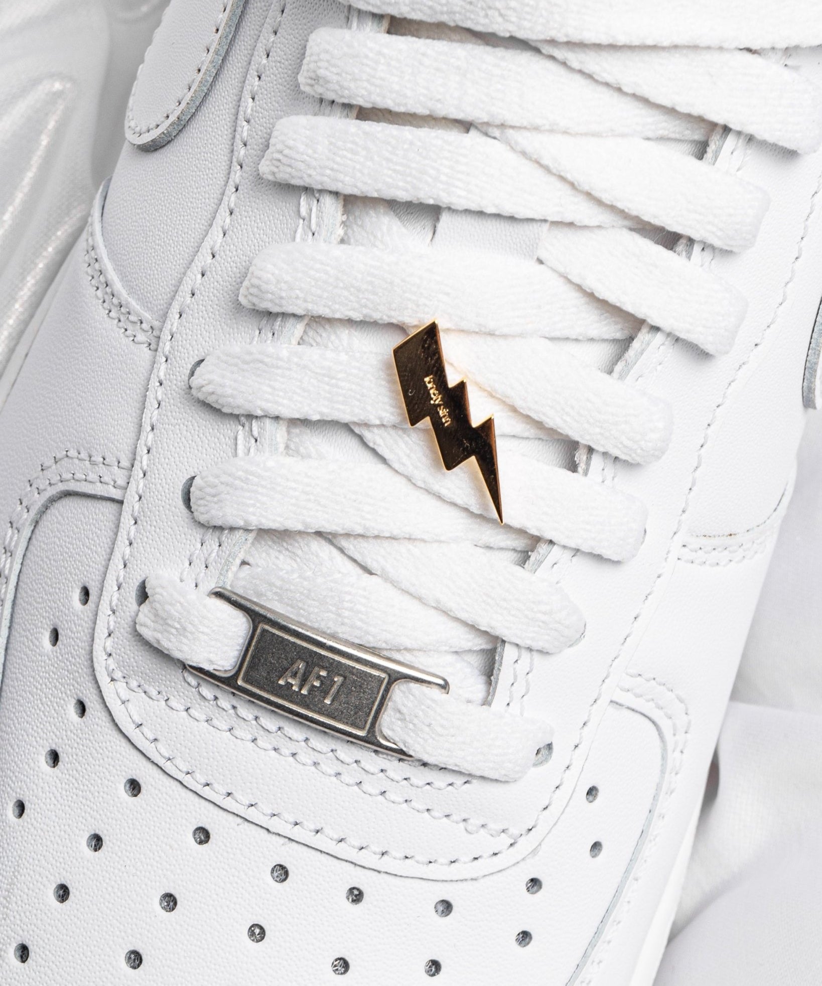 Thunderbolt Shoe Pendant Gold - LIKELIHOOD
