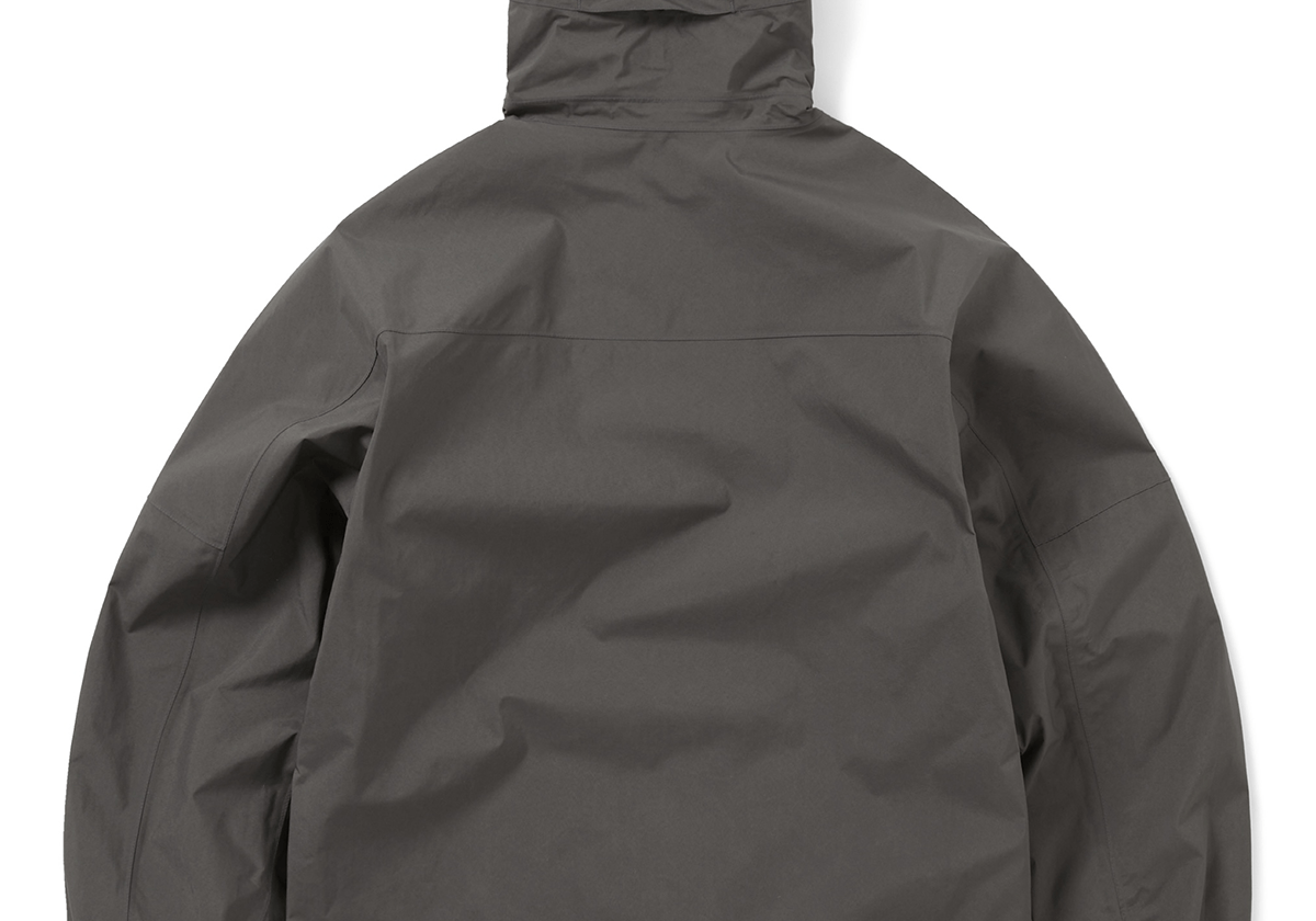 TNT x GORE - TEX 2L Reversible Jacket Brown - LIKELIHOOD