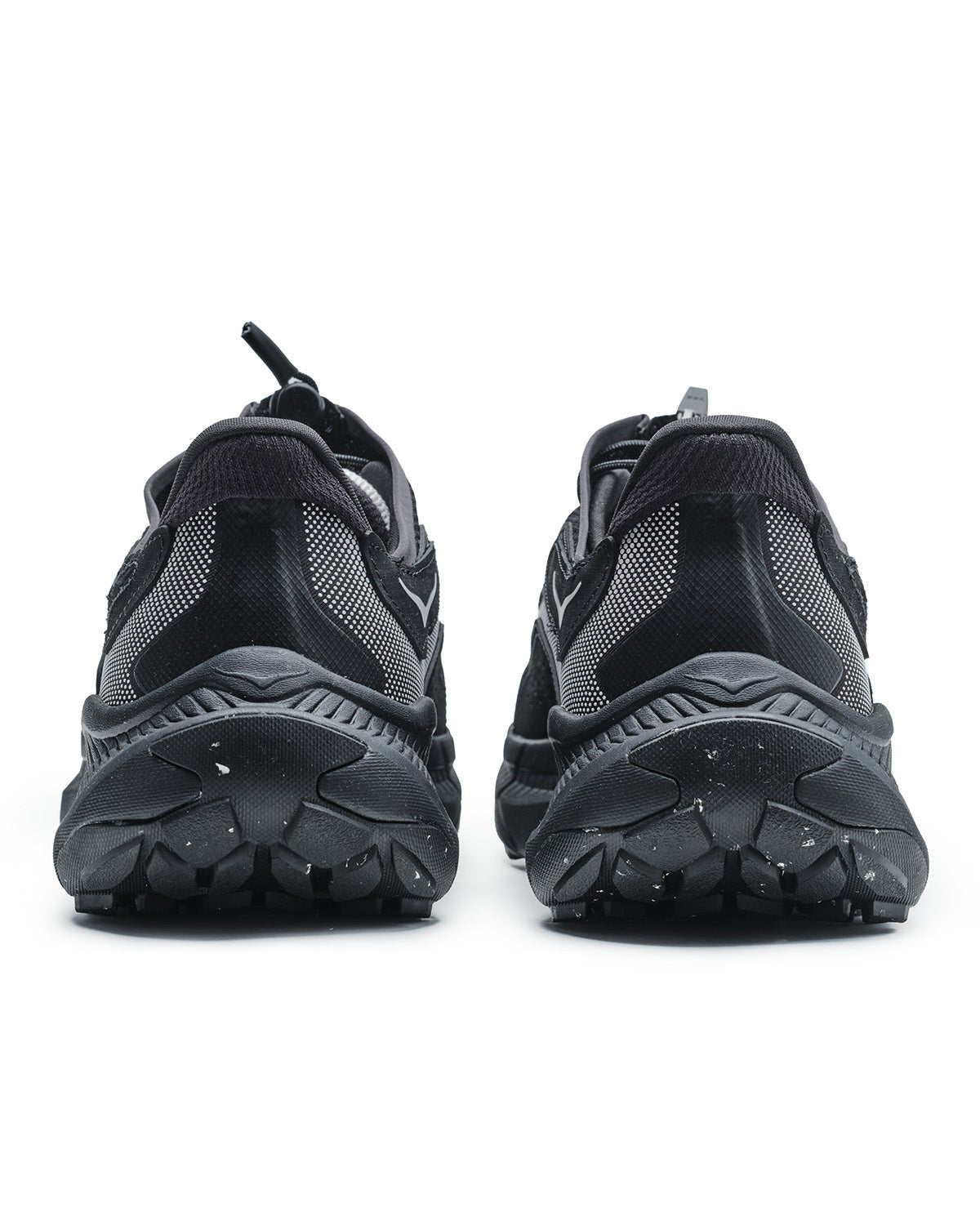 U Project Transport TS Black/White - LIKELIHOOD