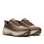 Vomero Plus QS Off Noir/Pecan - LIKELIHOOD