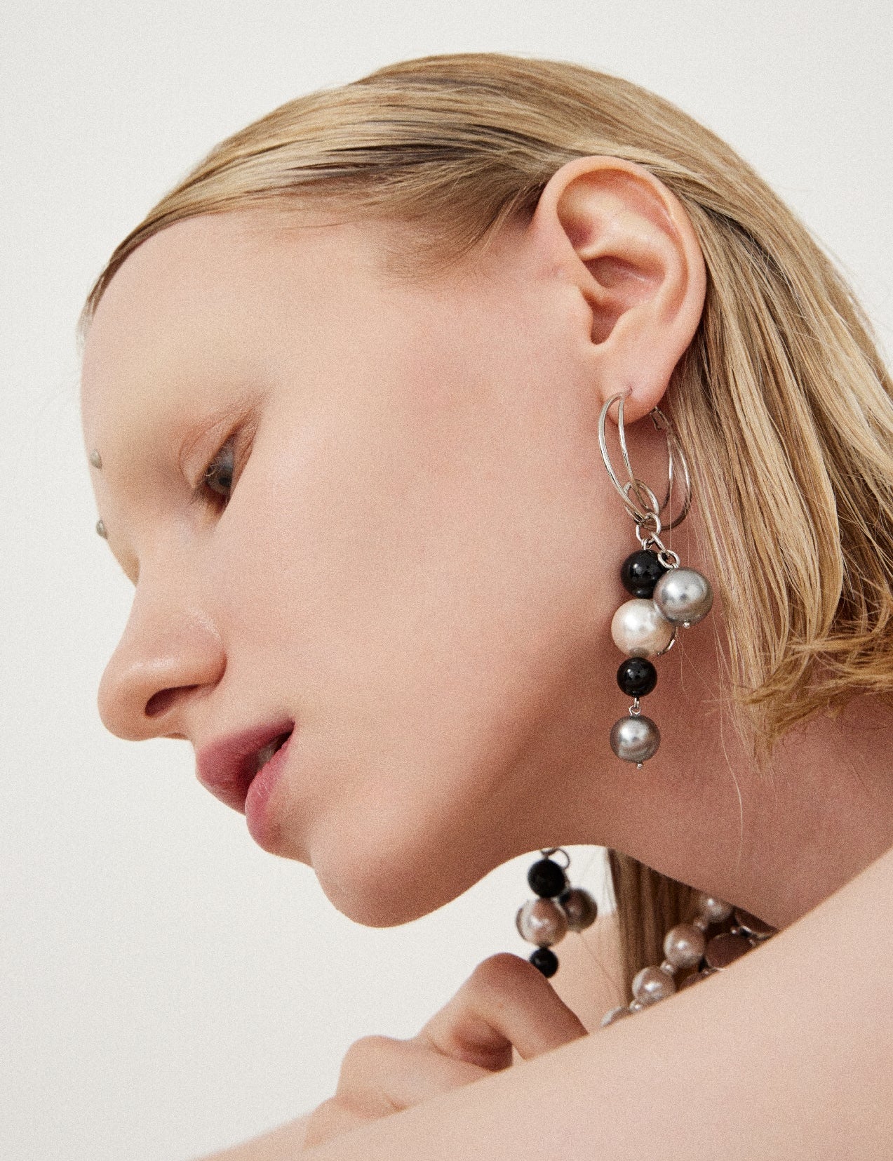 Weapon 24EP002 Earrings - LIKELIHOOD