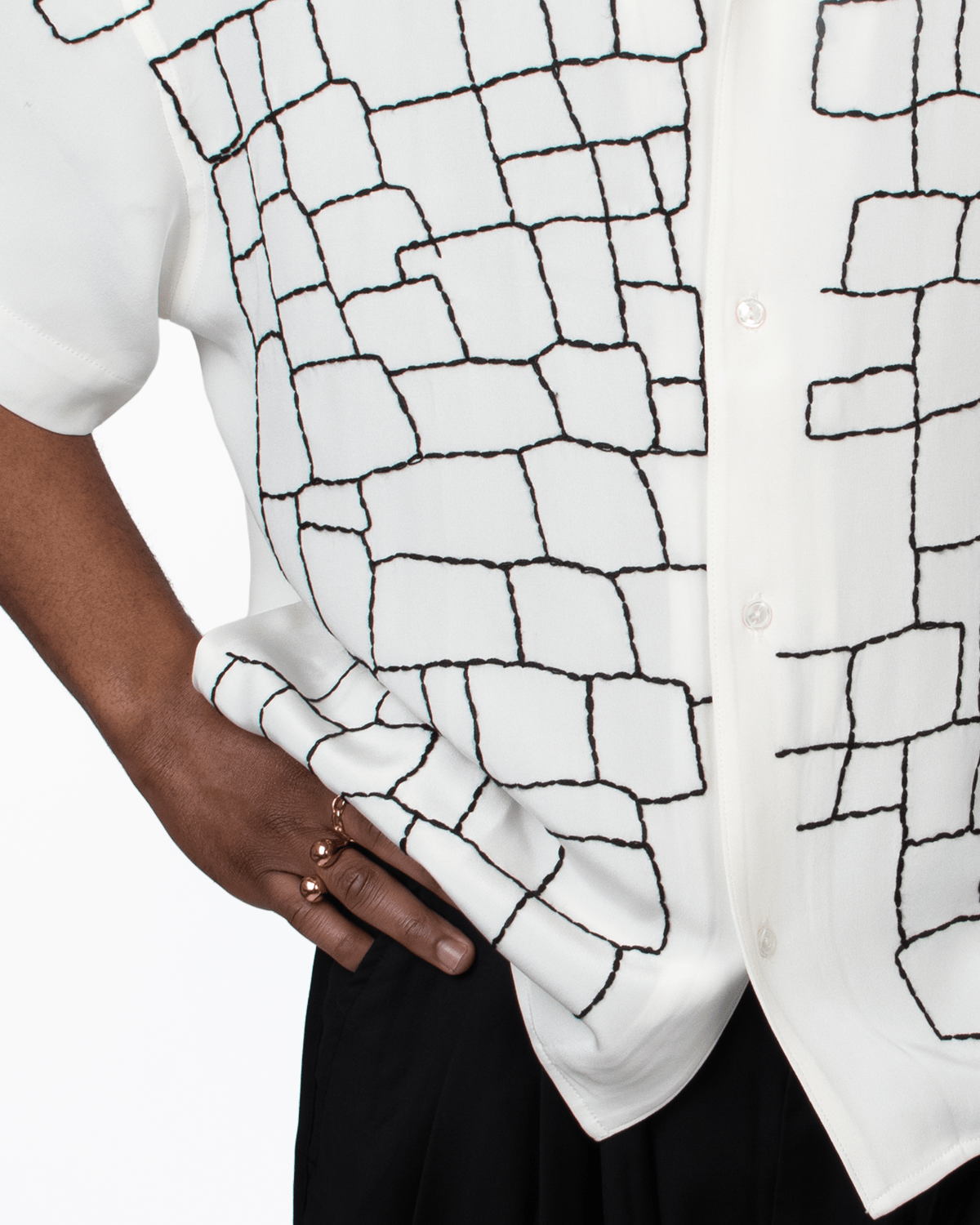White SS Geometric Silk Shirt - LIKELIHOOD