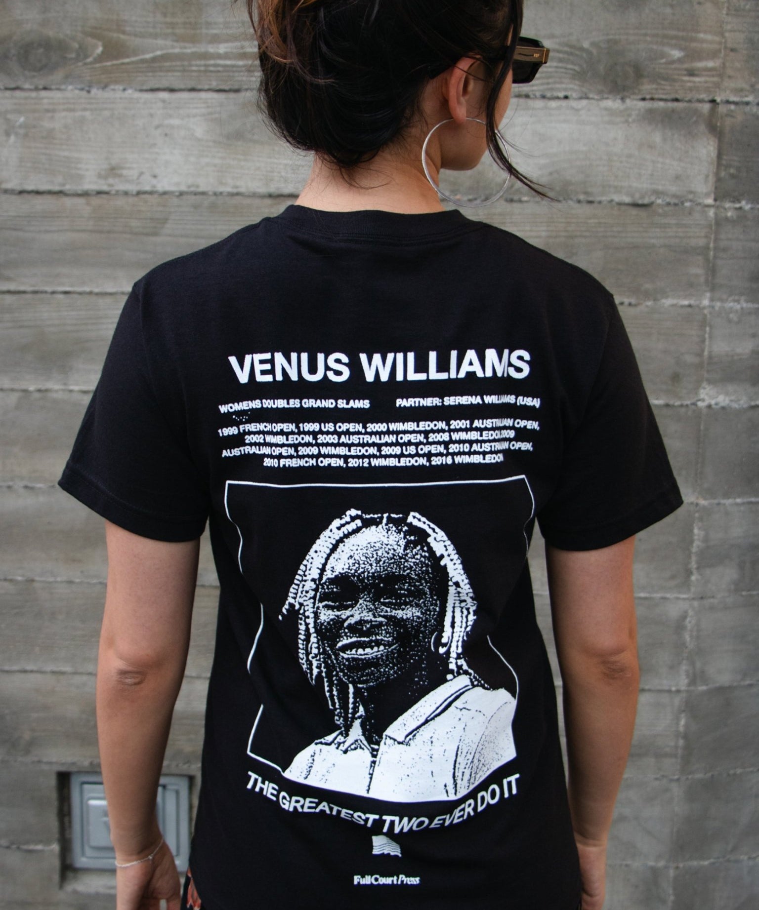 Williams Sisters S/S Tee Black - LIKELIHOOD
