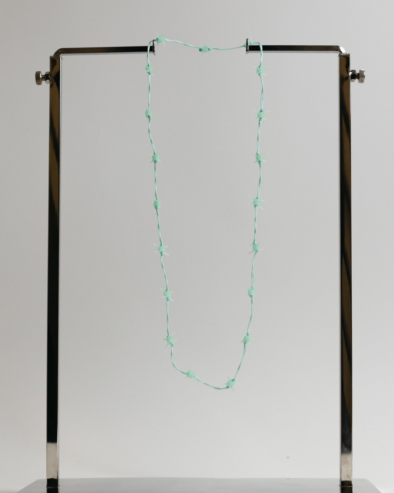 Wire Necklace Glow - LIKELIHOOD