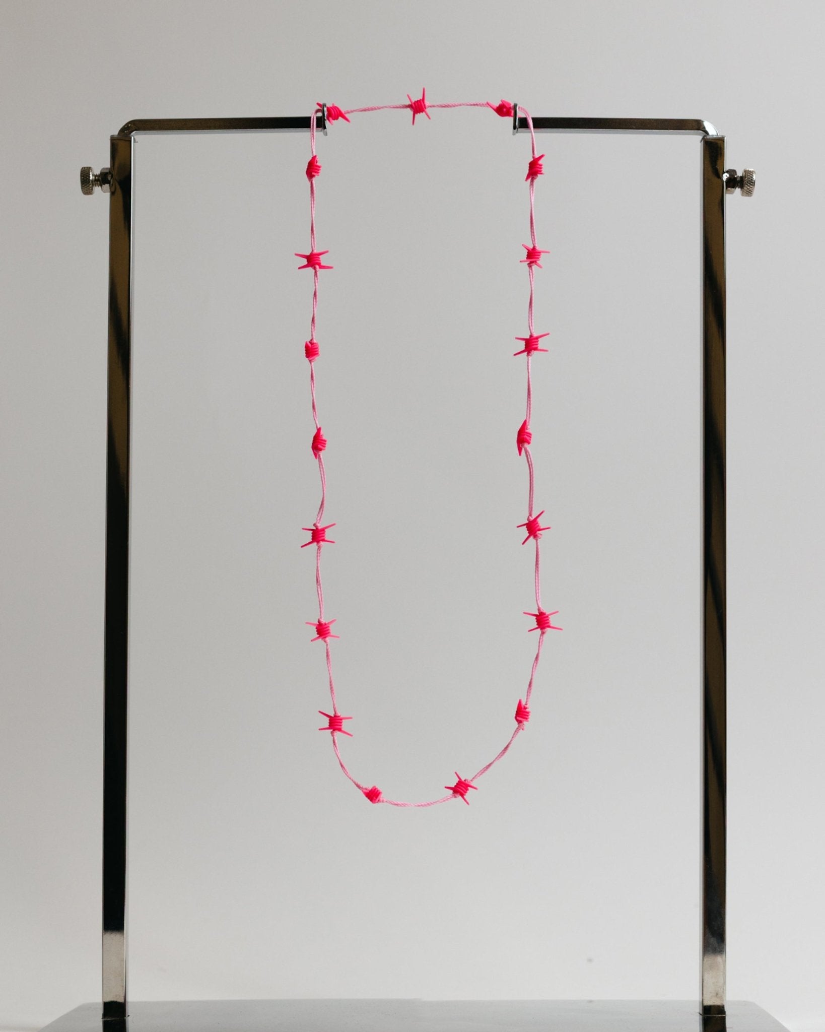 Wire Necklace Pink - LIKELIHOOD
