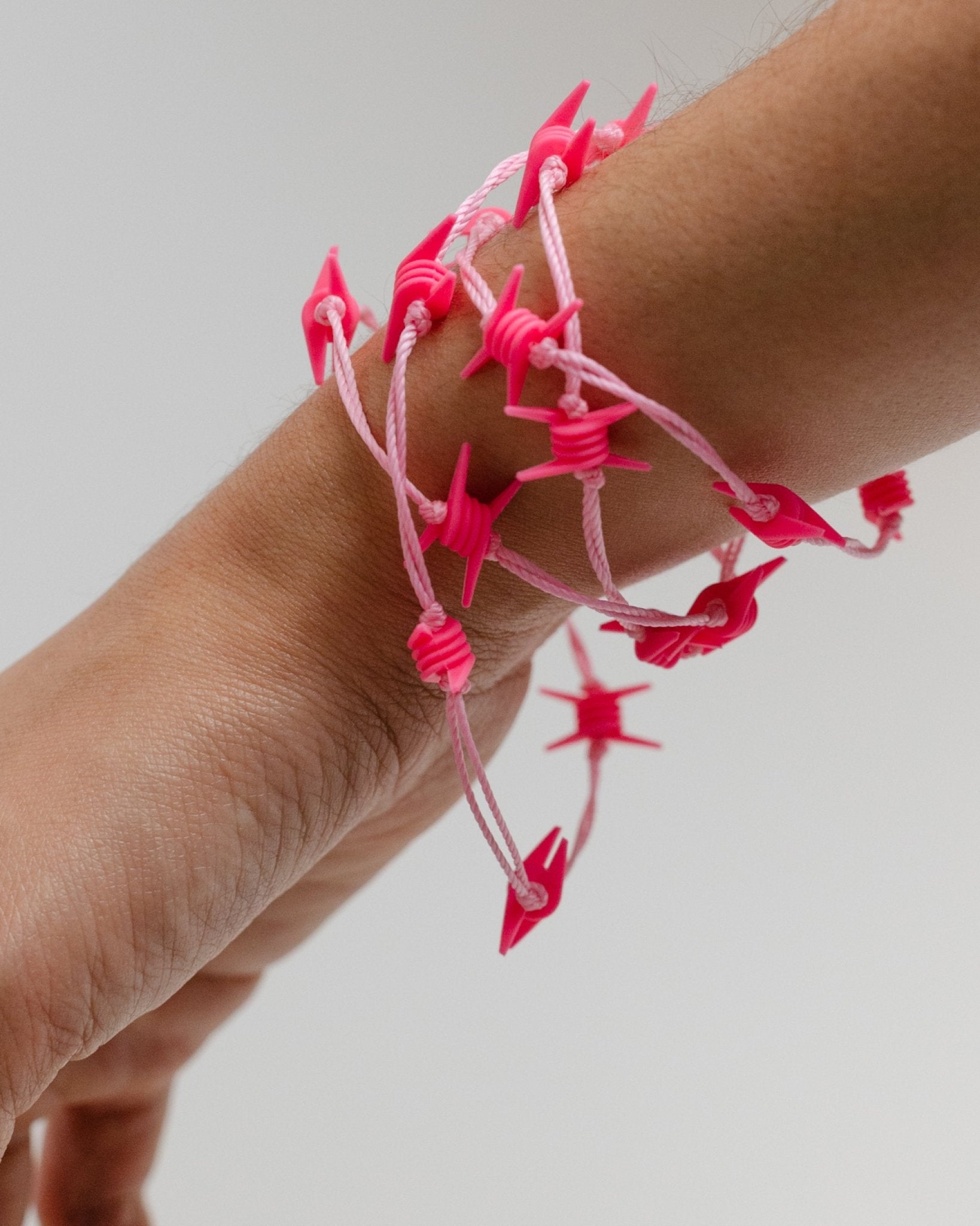 Wire Necklace Pink - LIKELIHOOD
