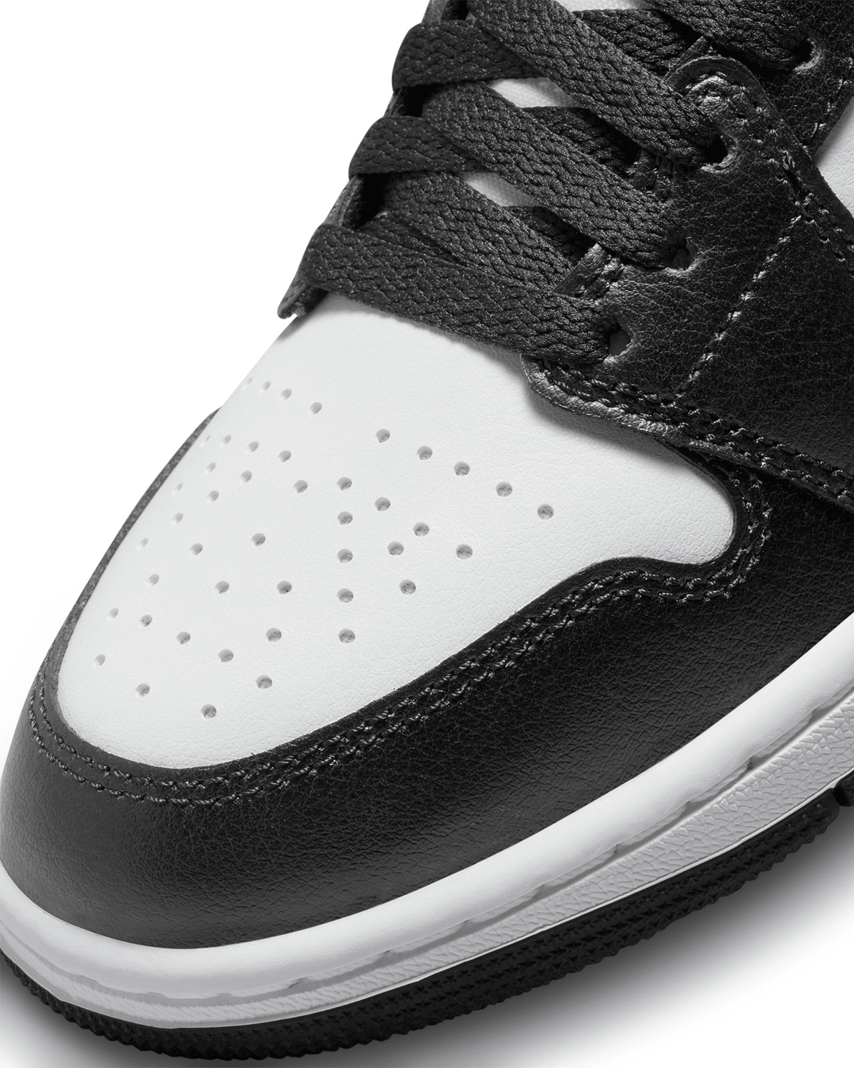 Wmns Jordan 1 Mid 'Black/White' - LIKELIHOOD