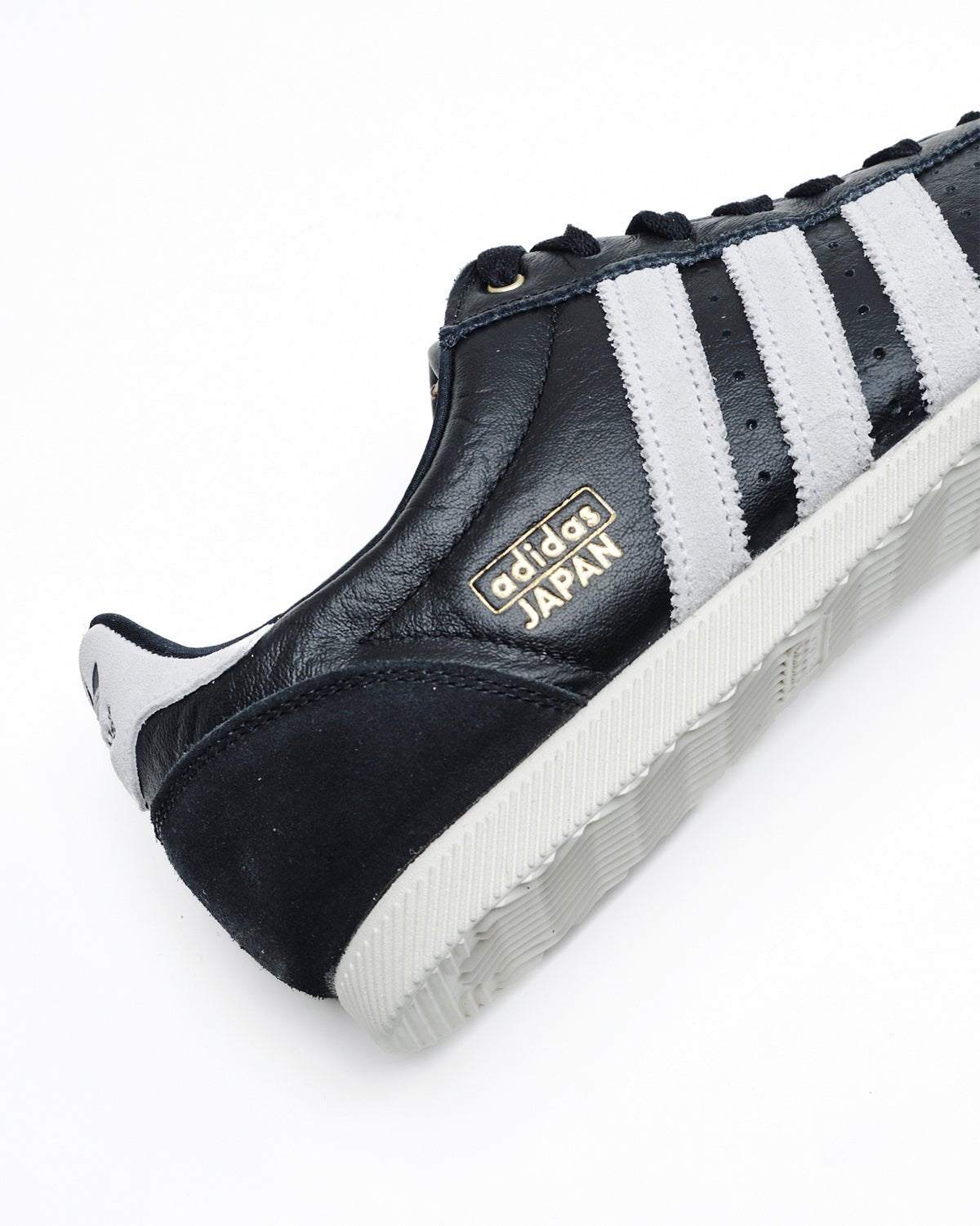 Women's Japan Black/White - LIKELIHOOD