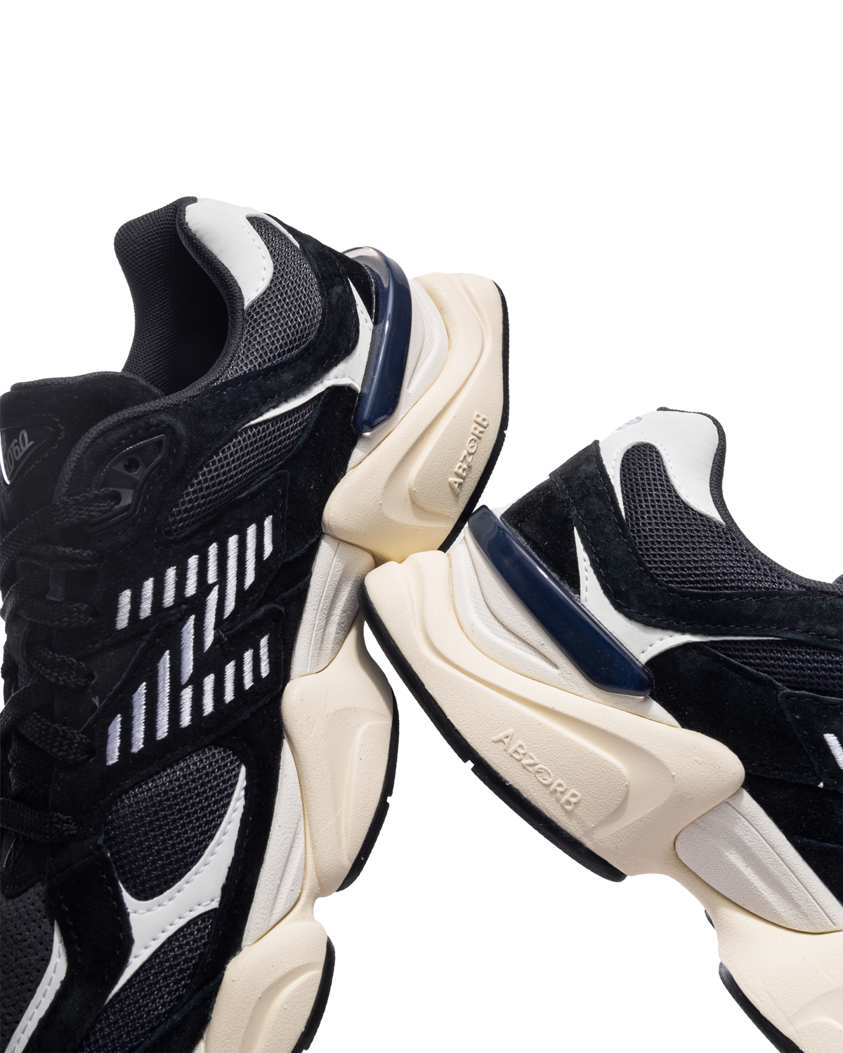 9060 Black/Blacktop/White