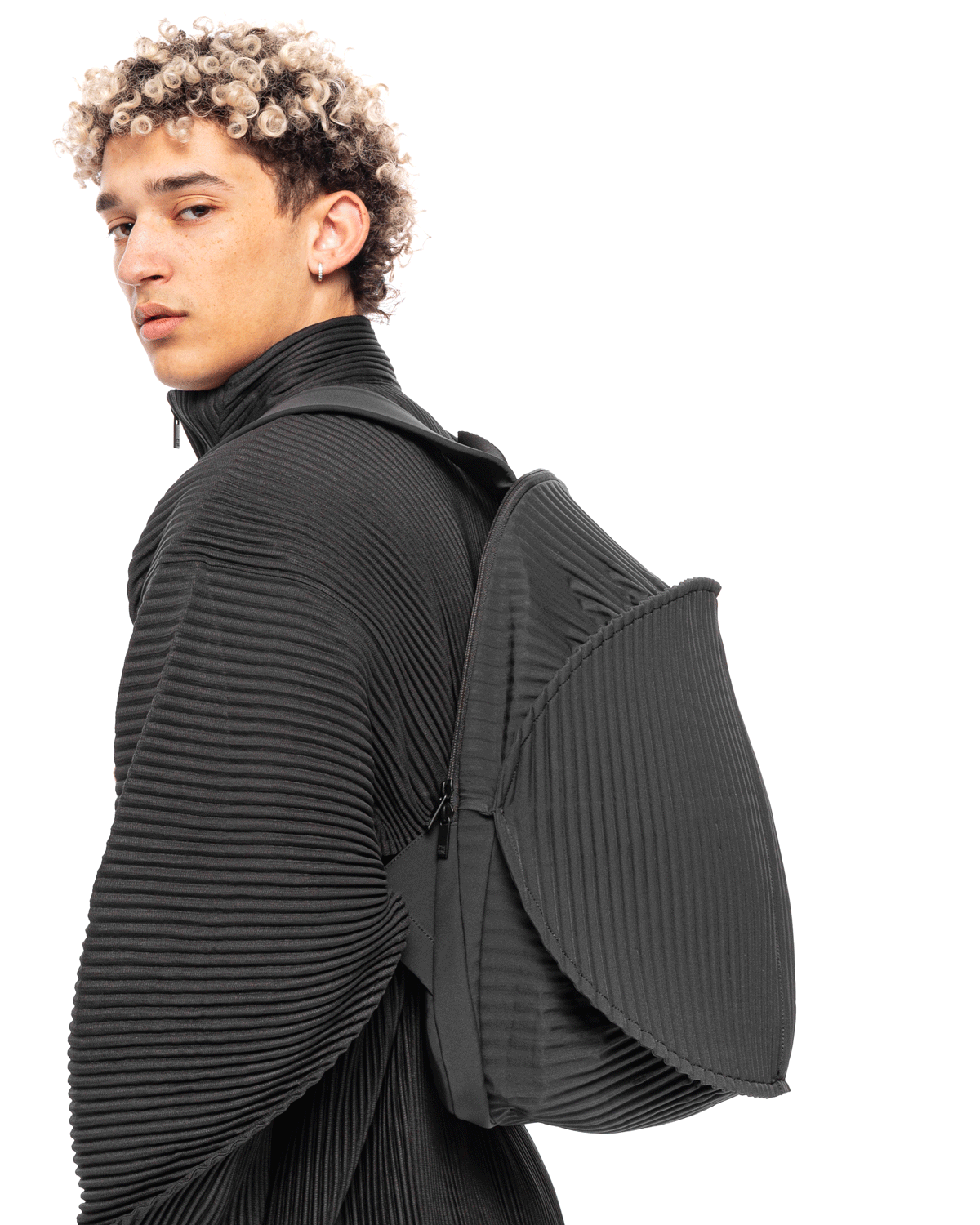Arc Bag Black (no.15) - LIKELIHOOD