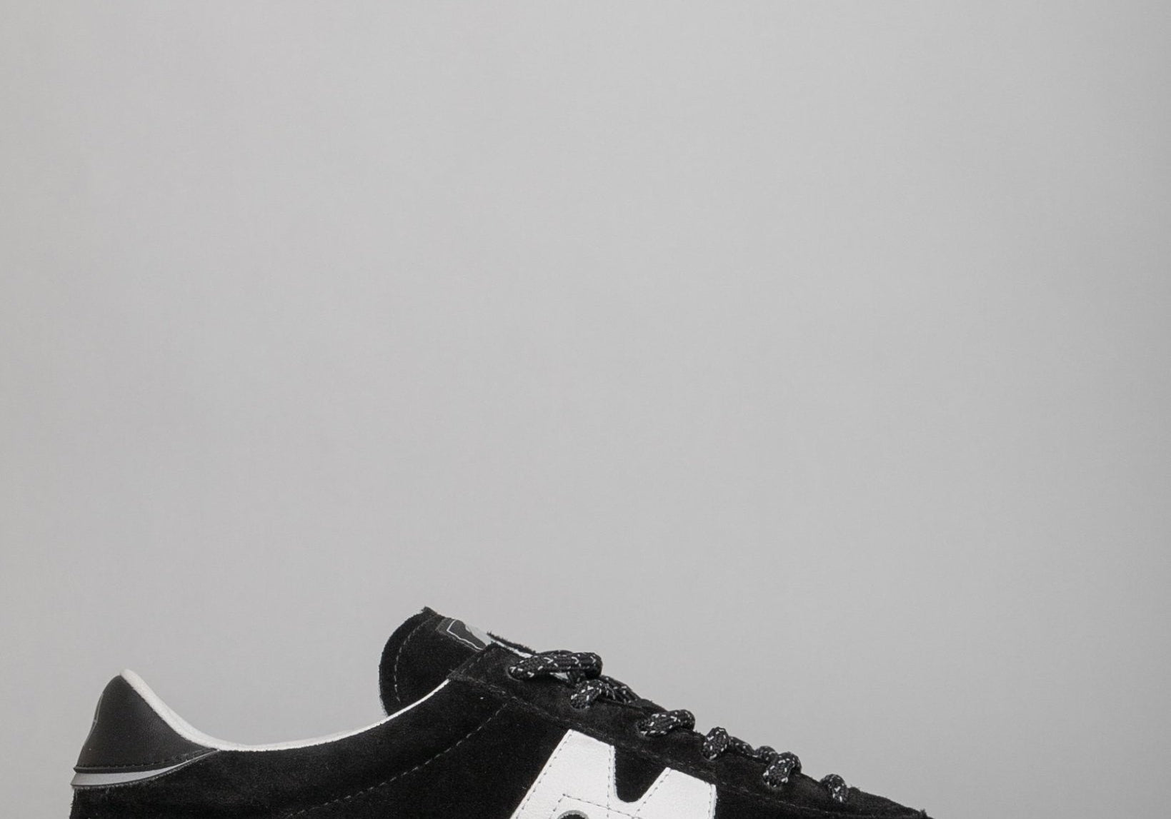 LIKELIHOOD x Trampas Nero/White - LIKELIHOOD